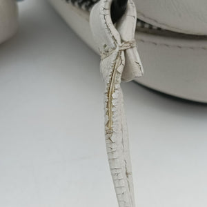 Pre-owned Yves Saint Laurent Monogram Blogger White×Black Leather 425317 shoulderbag | stylenewstar