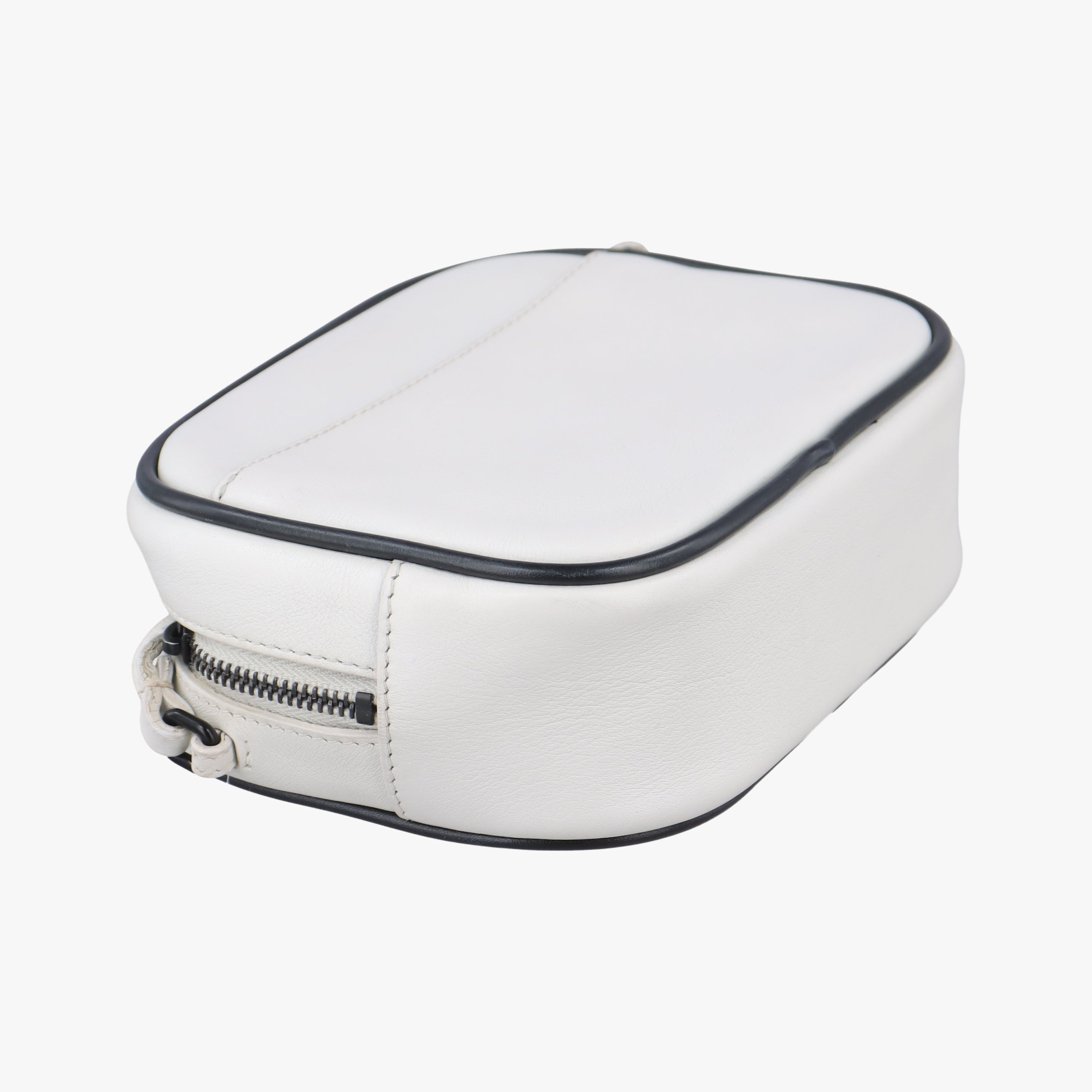 Pre-owned Yves Saint Laurent Monogram Blogger White×Black Leather 425317 shoulderbag | stylenewstar