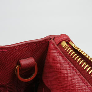 Vintage Prada Galleria Red SAFFIANO Leather BN1801 shoulderbag | stylenewstar