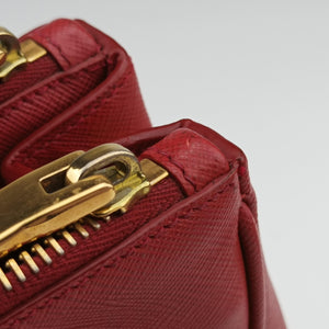 Vintage Prada Galleria Red SAFFIANO Leather BN1801 shoulderbag | stylenewstar