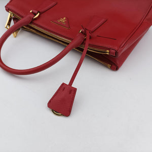 Vintage Prada Galleria Red SAFFIANO Leather BN1801 shoulderbag | stylenewstar