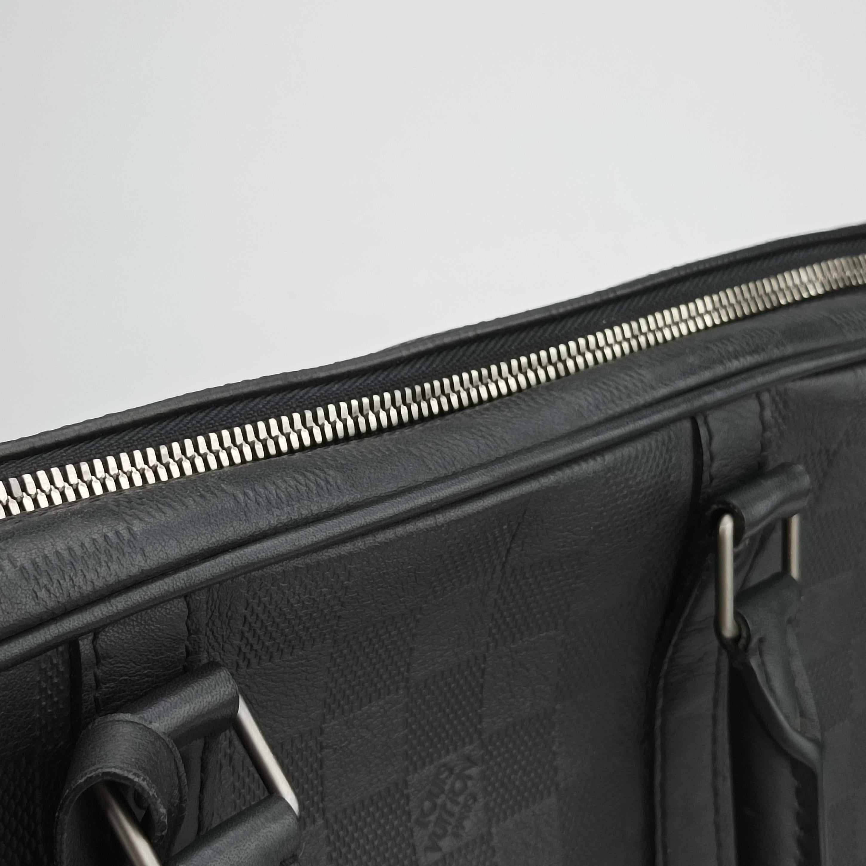 Pre-owned Louis Vuitton Porte Documents Voyage Noir Damier Graphite N41125 handbag | stylenewstar