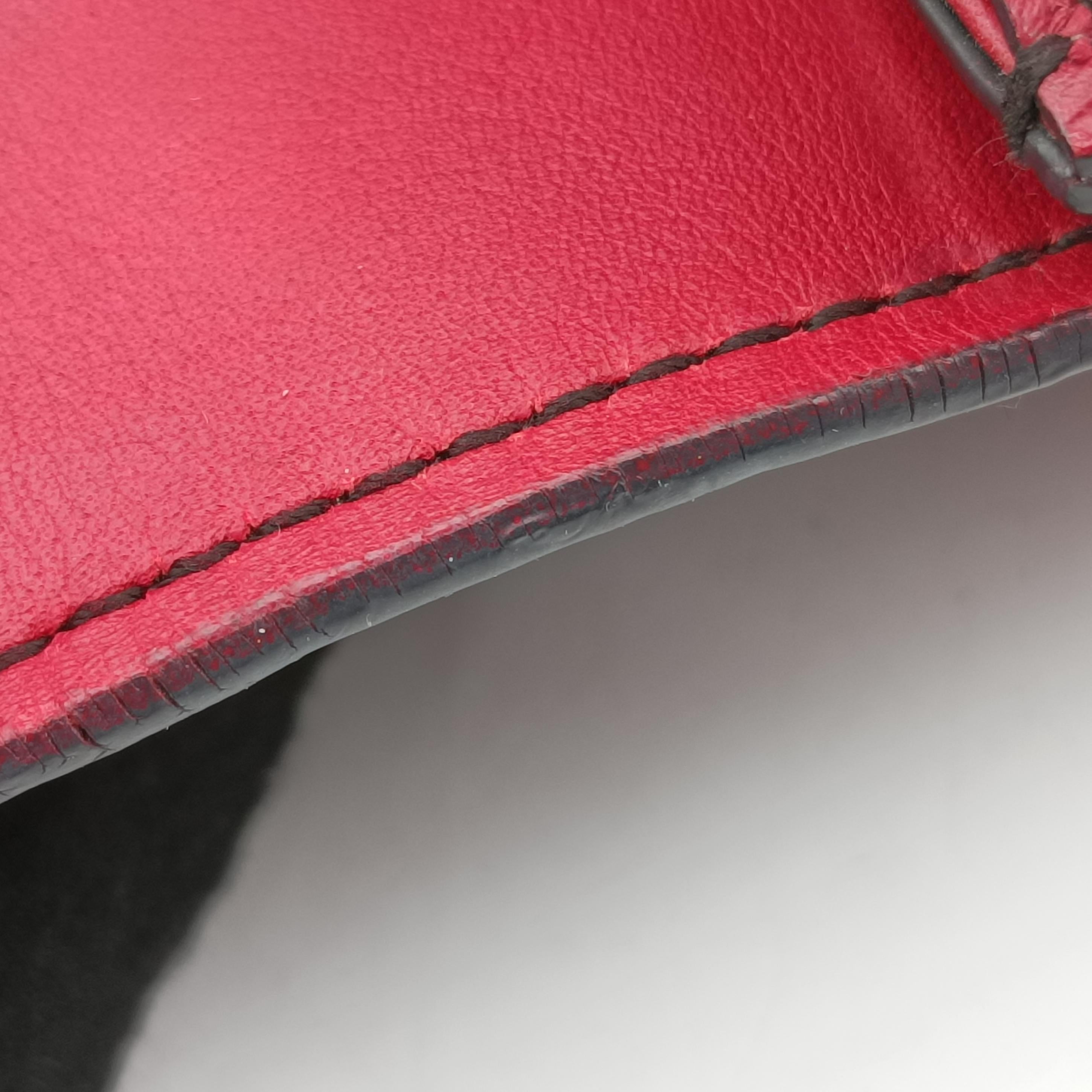 Secondhand Gucci Emily Red Leather 449635 shoulderbag | stylenewstar