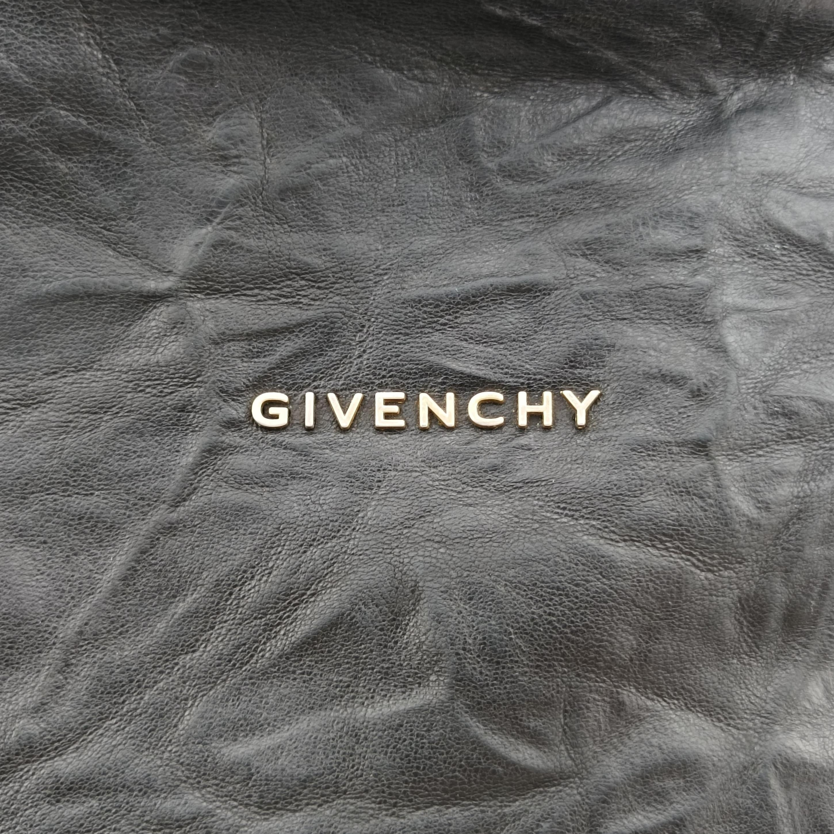 Pre-owned Givenchy Pandora Black Leather  shoulderbag | stylenewstar