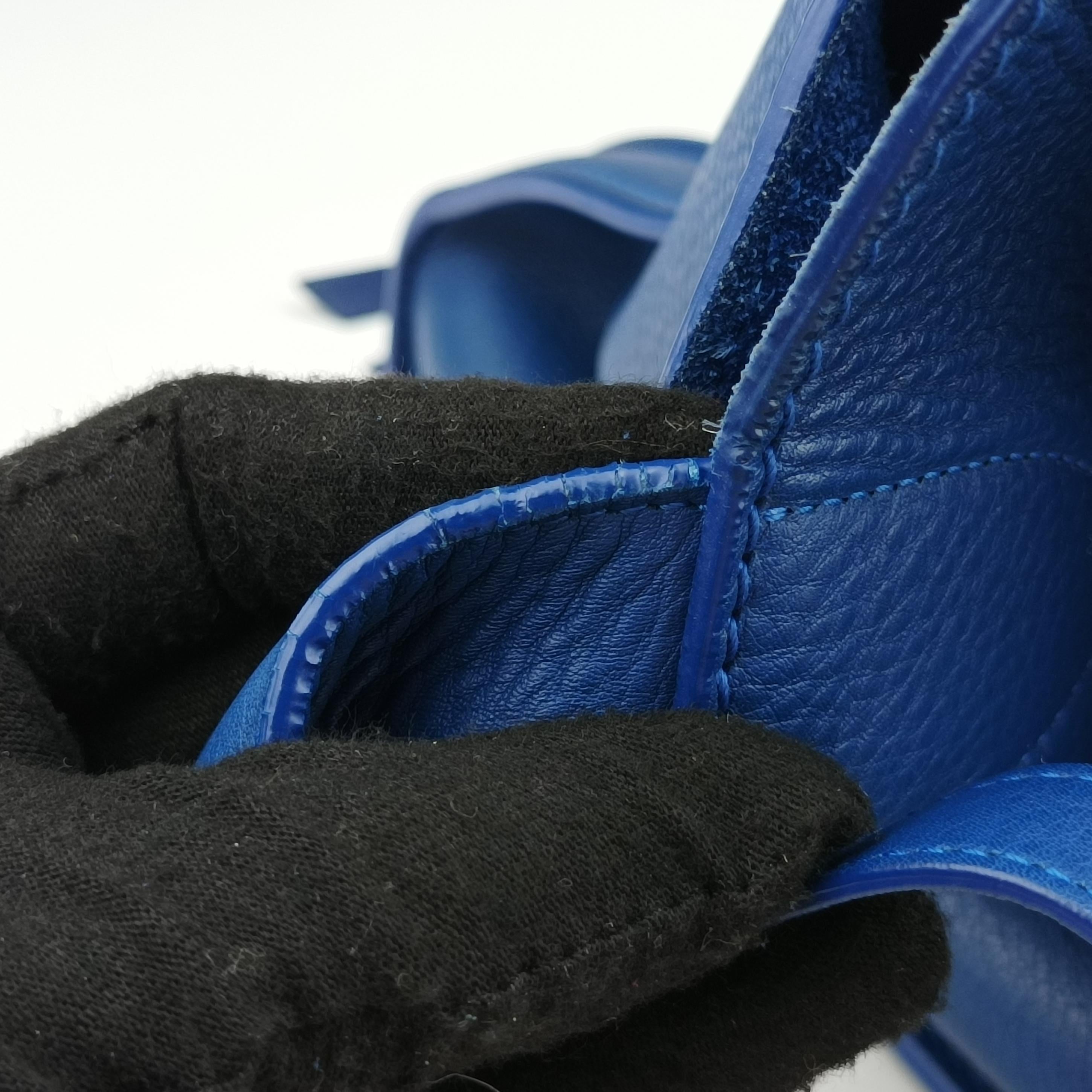 Pre-owned Celine Luggage Square Phantom Blue Leather  handbag | stylenewstar