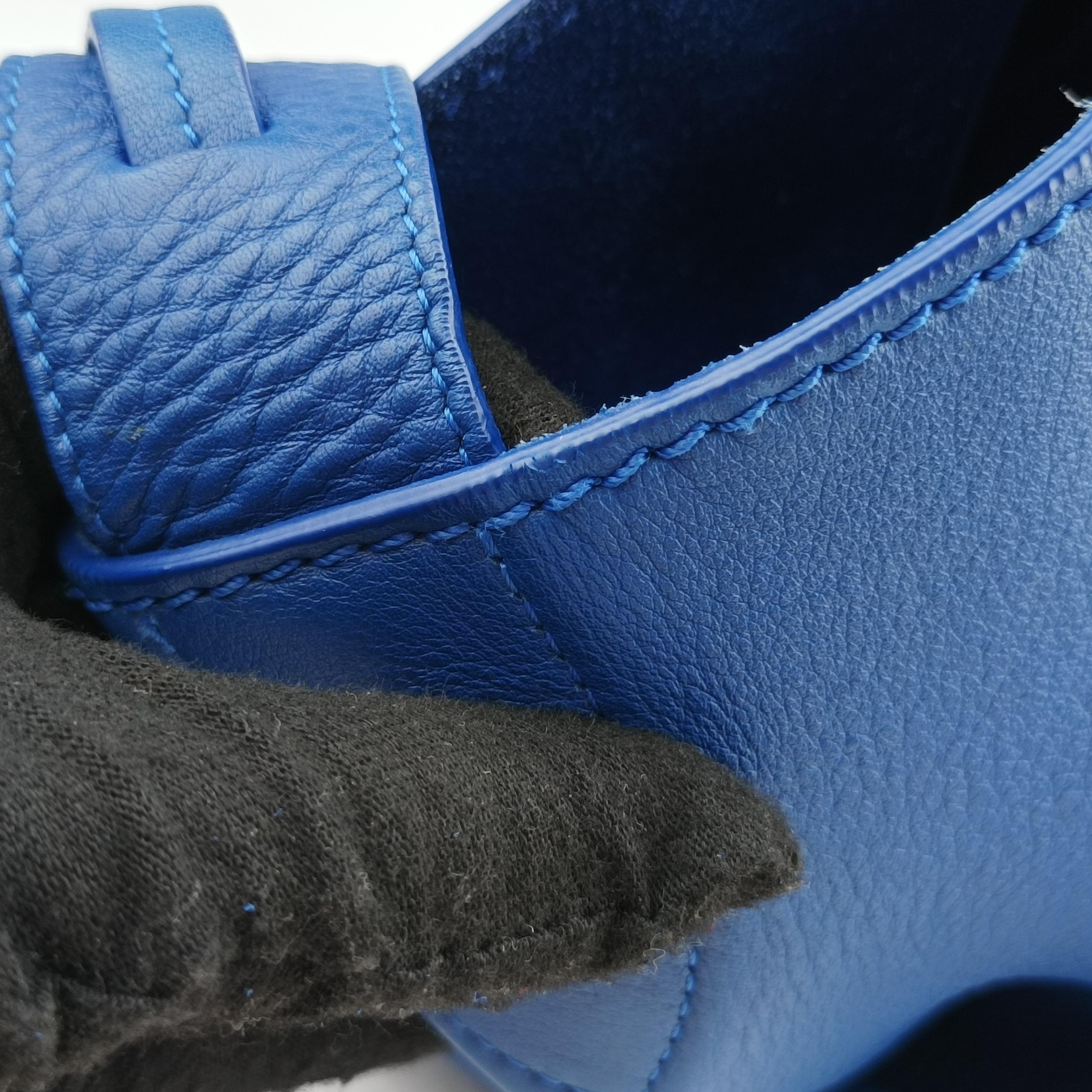 Pre-owned Celine Luggage Square Phantom Blue Leather  handbag | stylenewstar