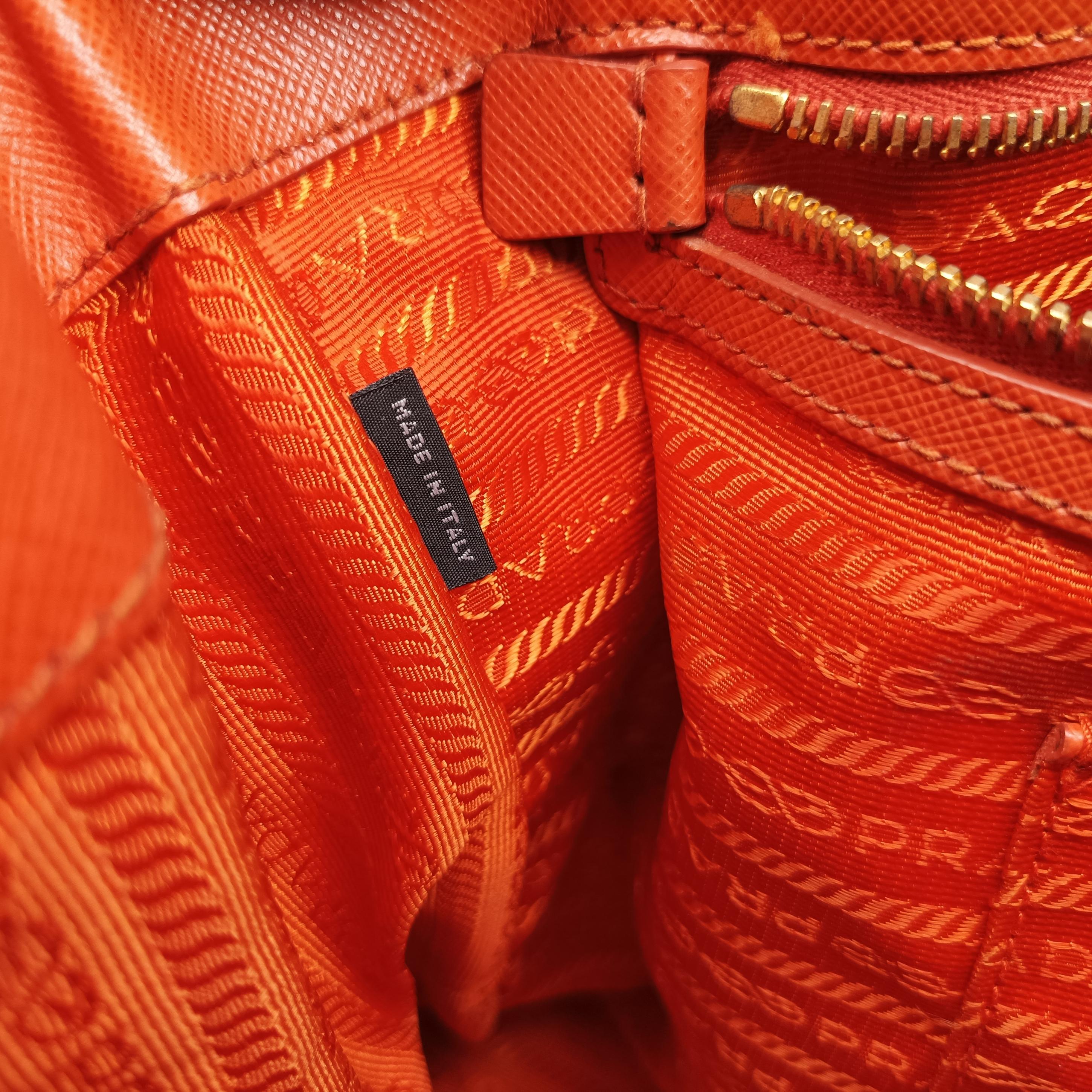Pre-owned Prada Galleria Orange SAFFIANO Leather BN1844 handbag | stylenewstar
