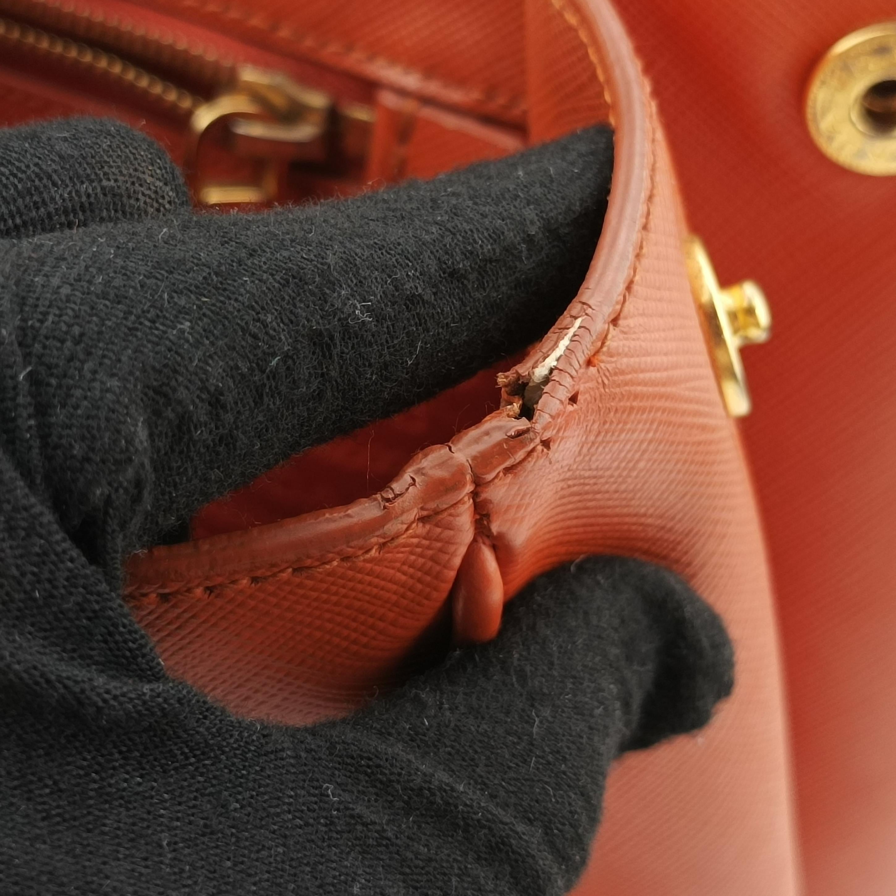 Pre-owned Prada Galleria Orange SAFFIANO Leather BN1844 handbag | stylenewstar