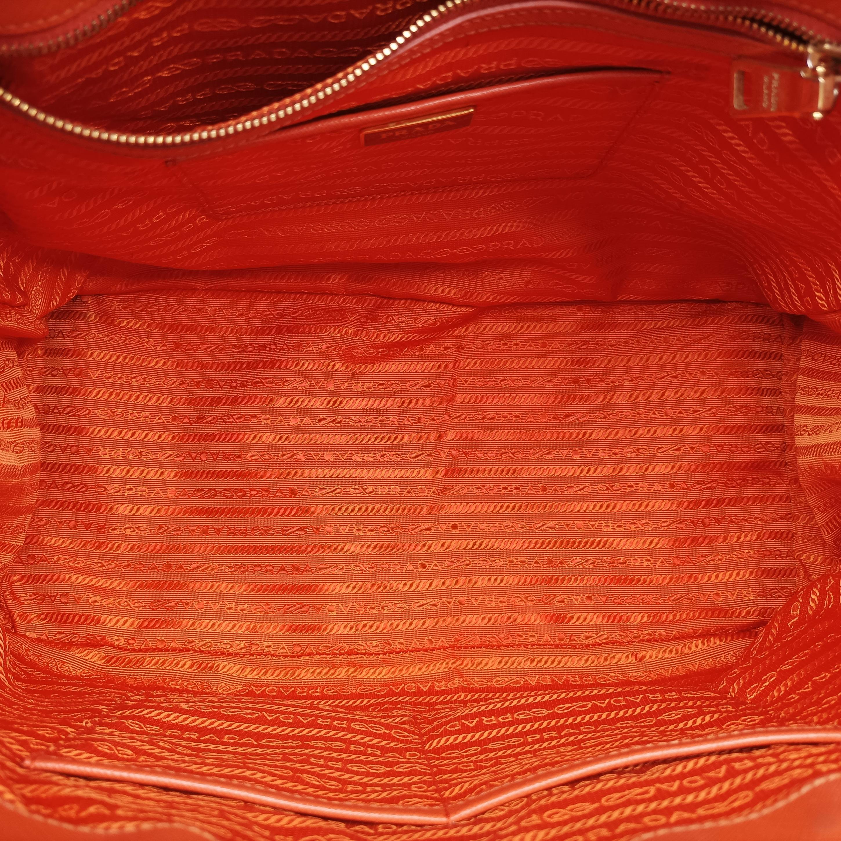 Pre-owned Prada Galleria Orange SAFFIANO Leather BN1844 handbag | stylenewstar