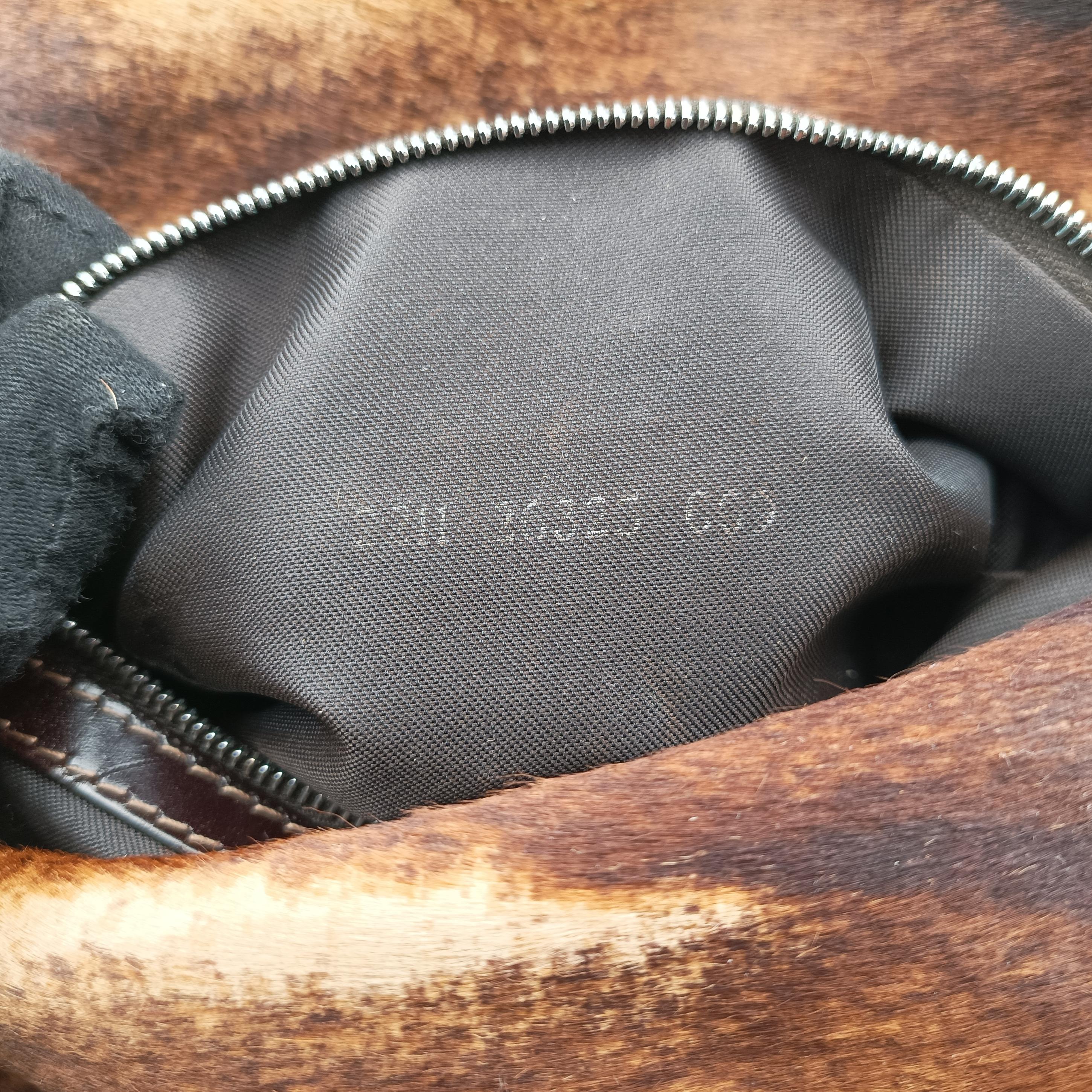 Pre-owned Fendi Mamma Baguette Brown pony hair 26325 shoulderbag | stylenewstar