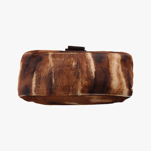 Pre-owned Fendi Mamma Baguette Brown pony hair 26325 shoulderbag | stylenewstar