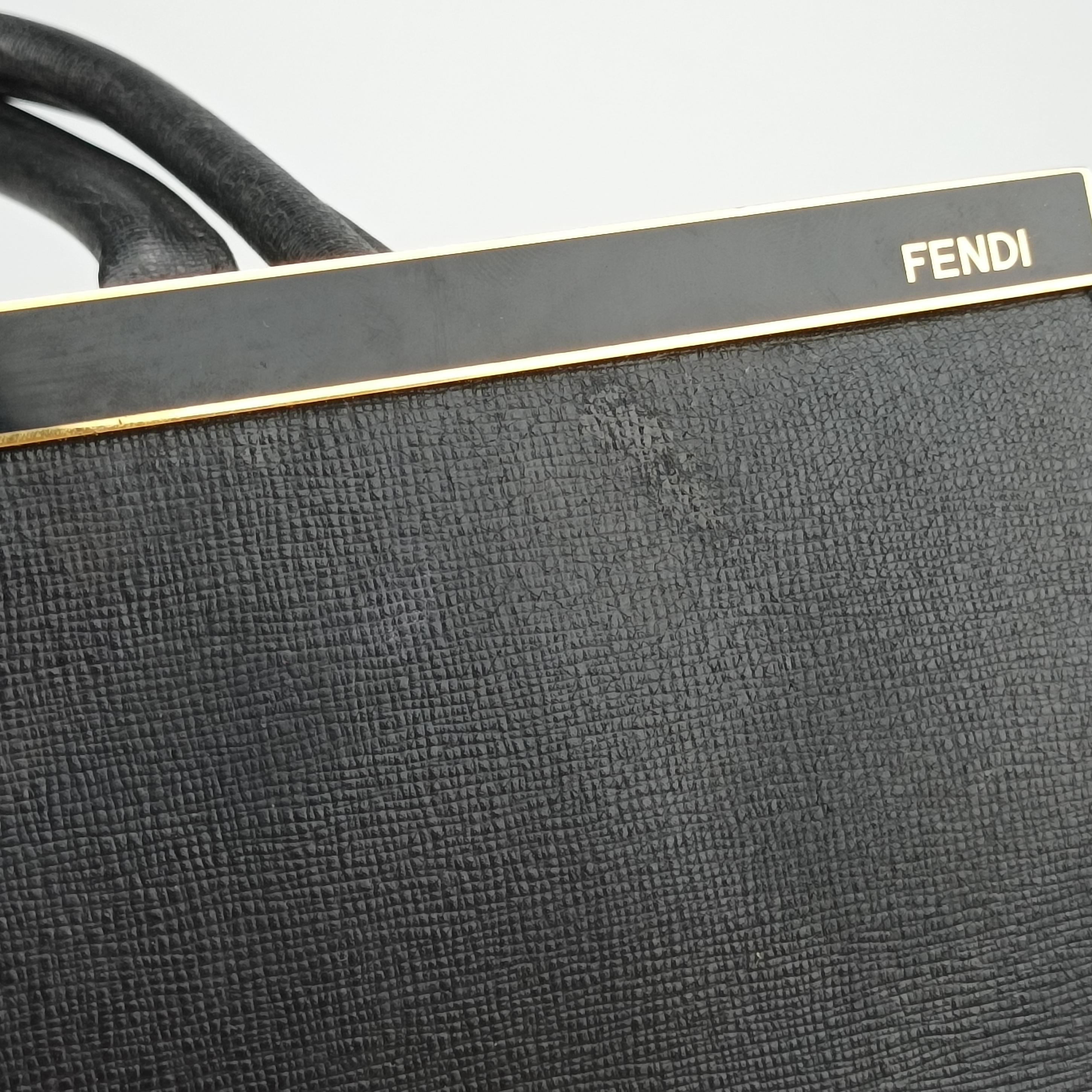 Pre-owned Fendi 2 JOURS Black Leather 8BH250 shoulderbag | stylenewstar