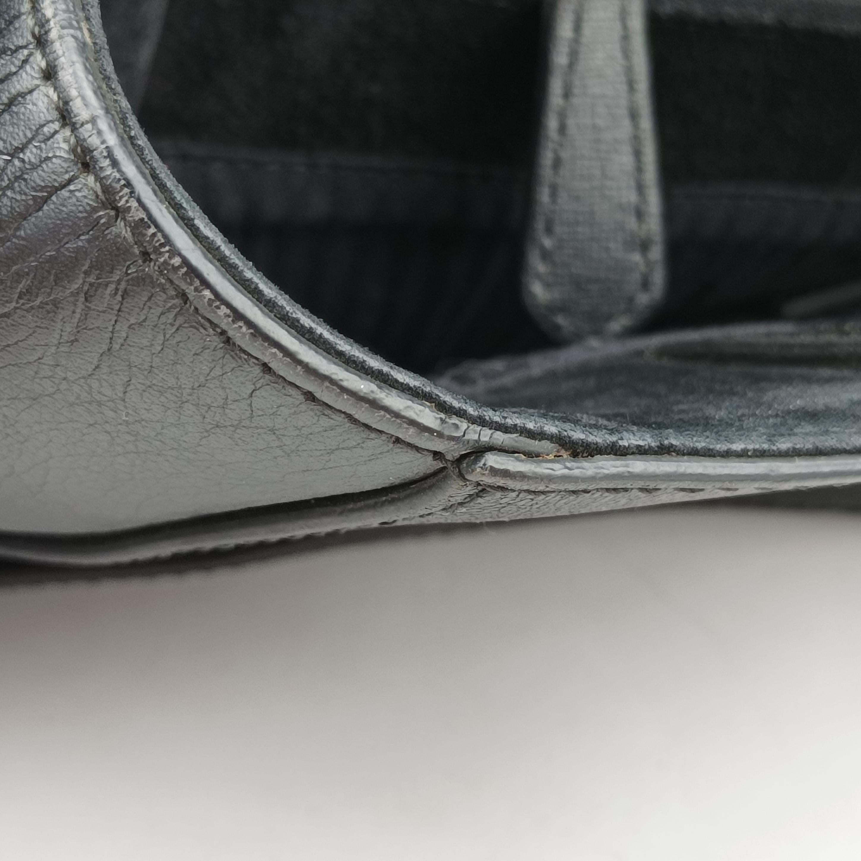 Pre-owned Fendi 2 JOURS Black Leather 8BH250 shoulderbag | stylenewstar