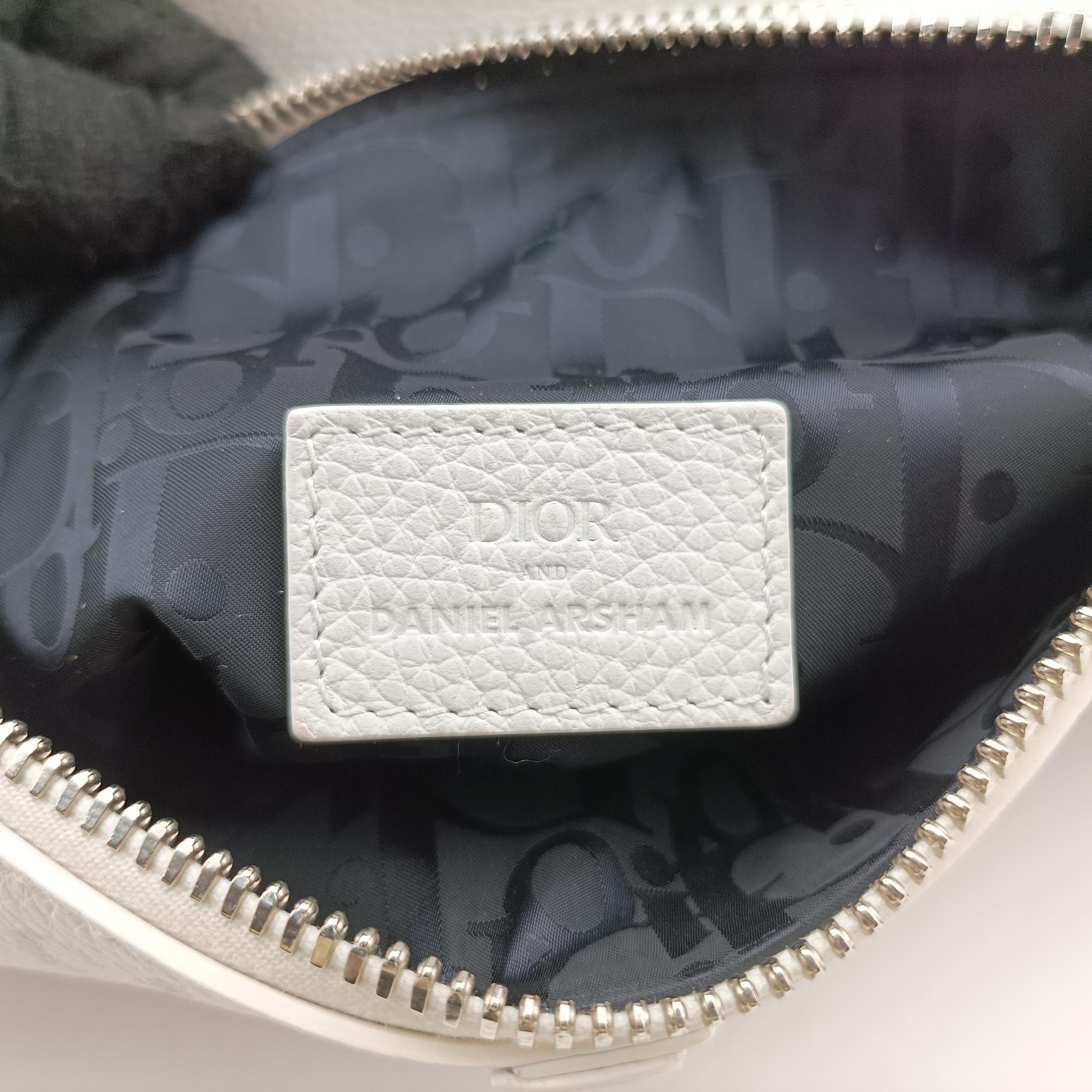 Secondhand Christian Dior Saddle White Leather  shoulderbag | stylenewstar