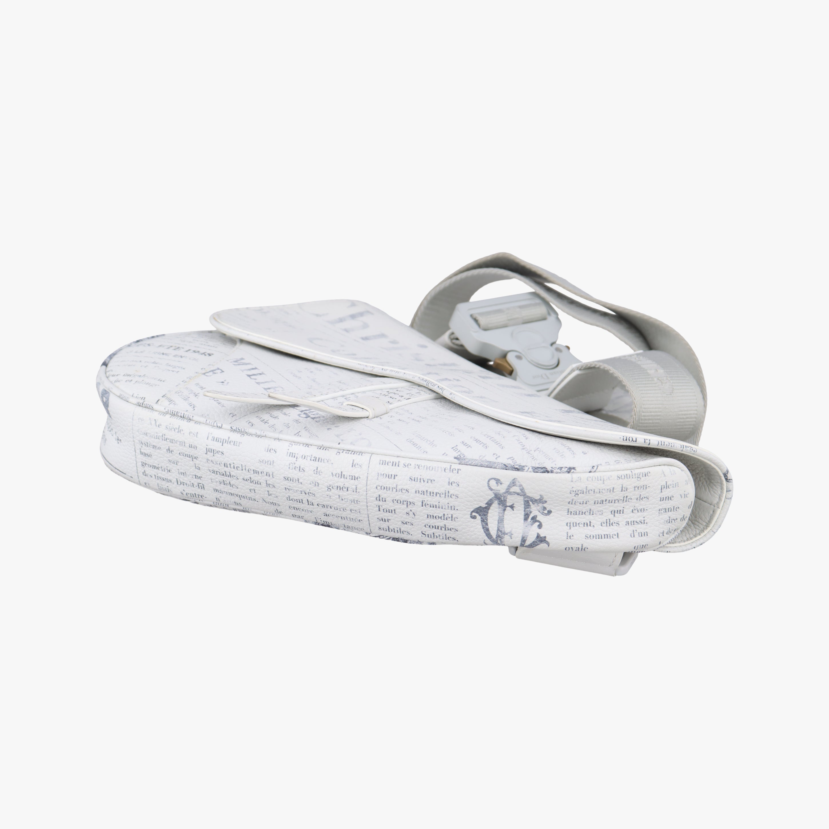 Secondhand Christian Dior Saddle White Leather  shoulderbag | stylenewstar