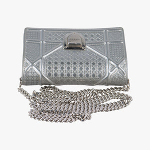 Secondhand Christian Dior Diorama Silver leather  shoulderbag | stylenewstar