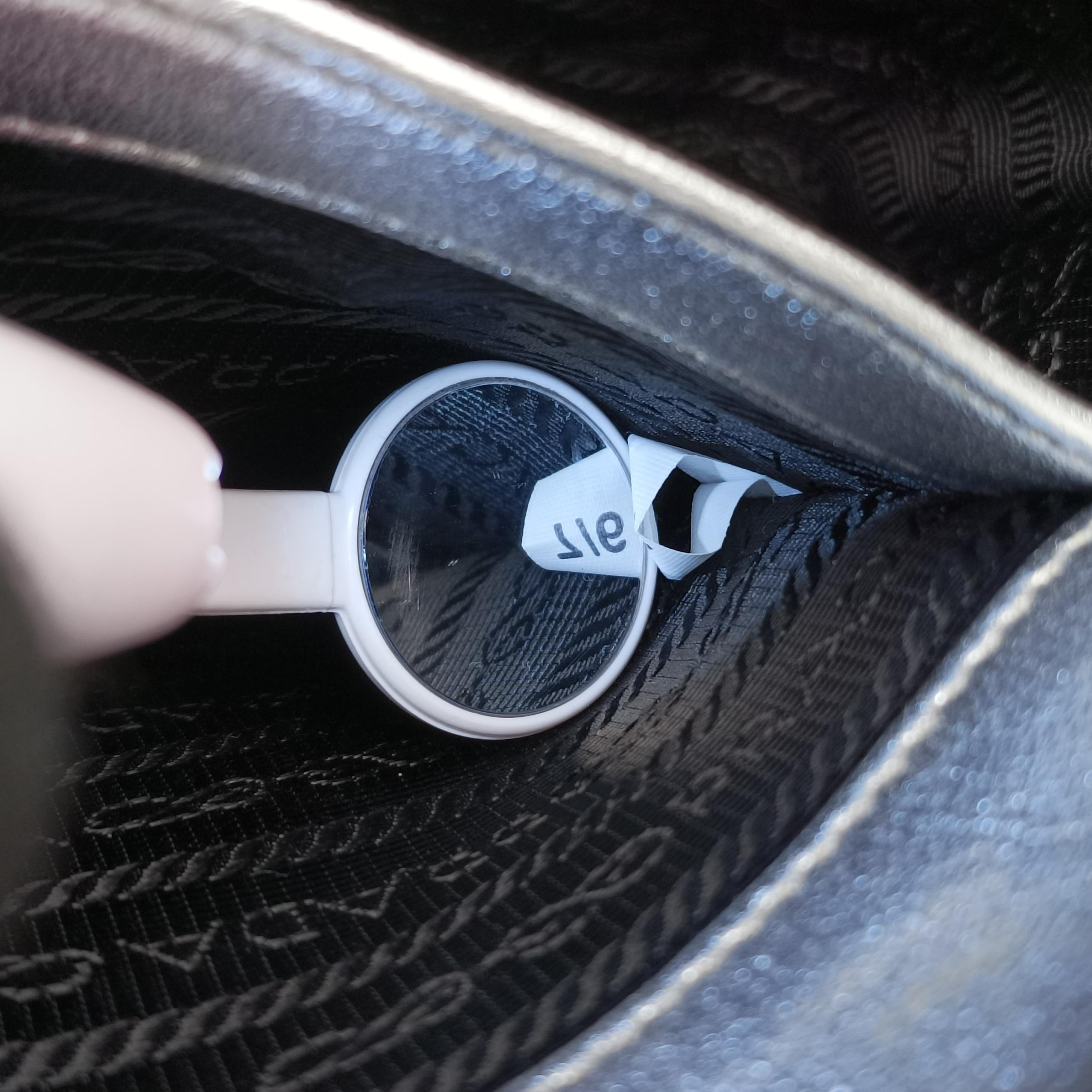 Pre-owned Prada Cleo Silver Enamel 1BC499 shoulderbag | stylenewstar