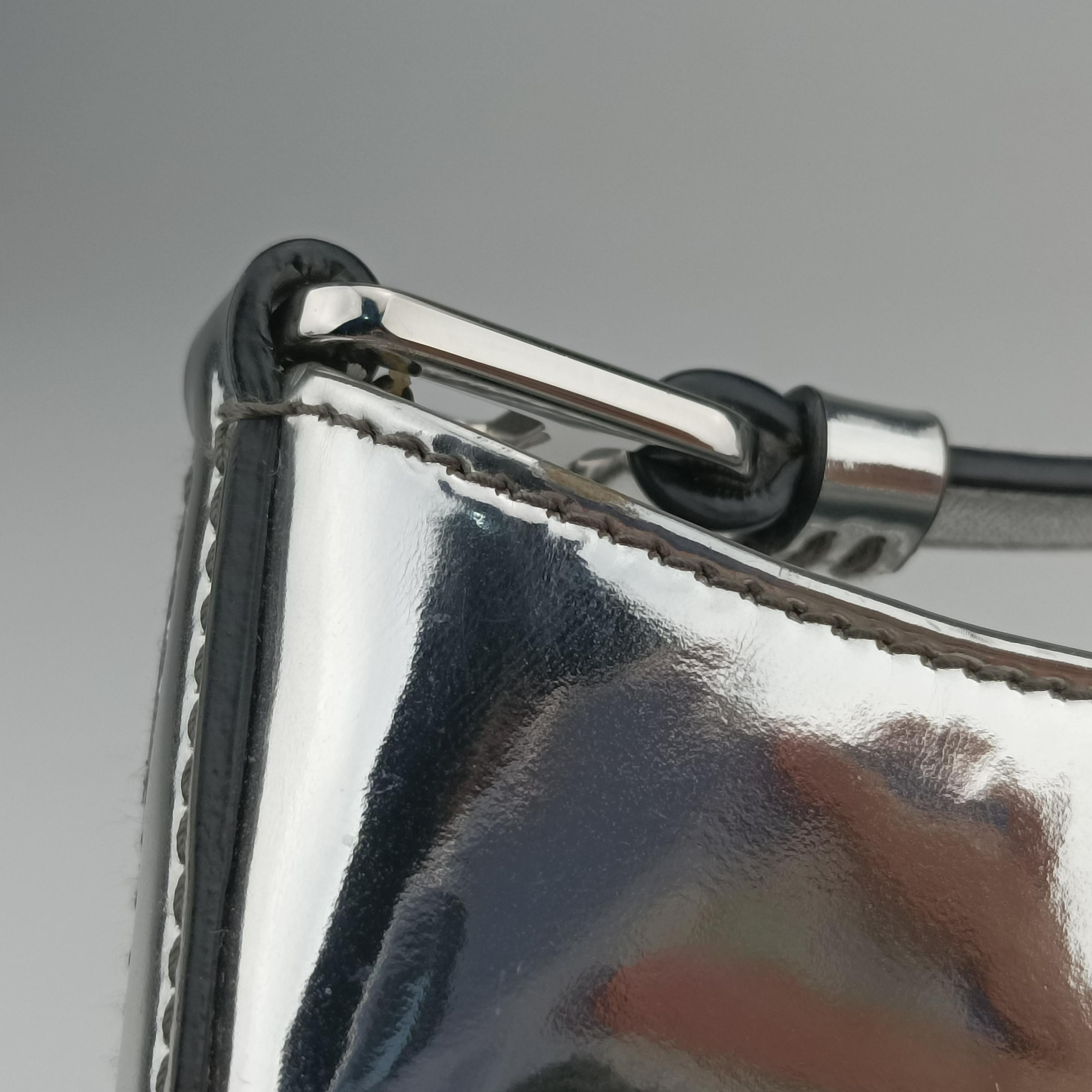 Pre-owned Prada Cleo Silver Enamel 1BC499 shoulderbag | stylenewstar