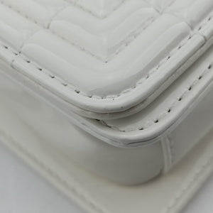Secondhand Chanel BOY CHANEL White Patent A67017 shoulderbag | stylenewstar