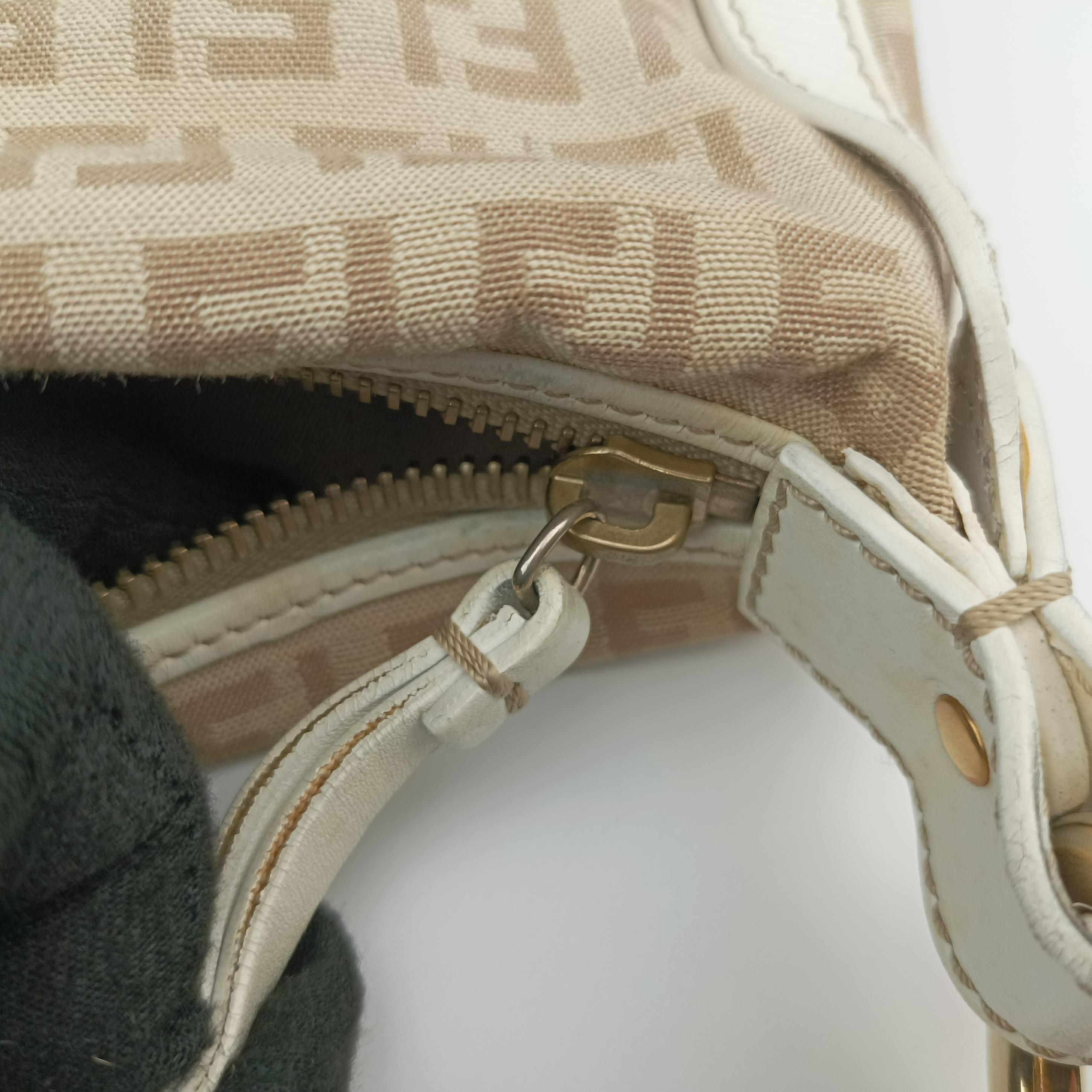 Pre-owned Fendi Chef Pocket Beige x White canvas 8BR464 handbag | stylenewstar