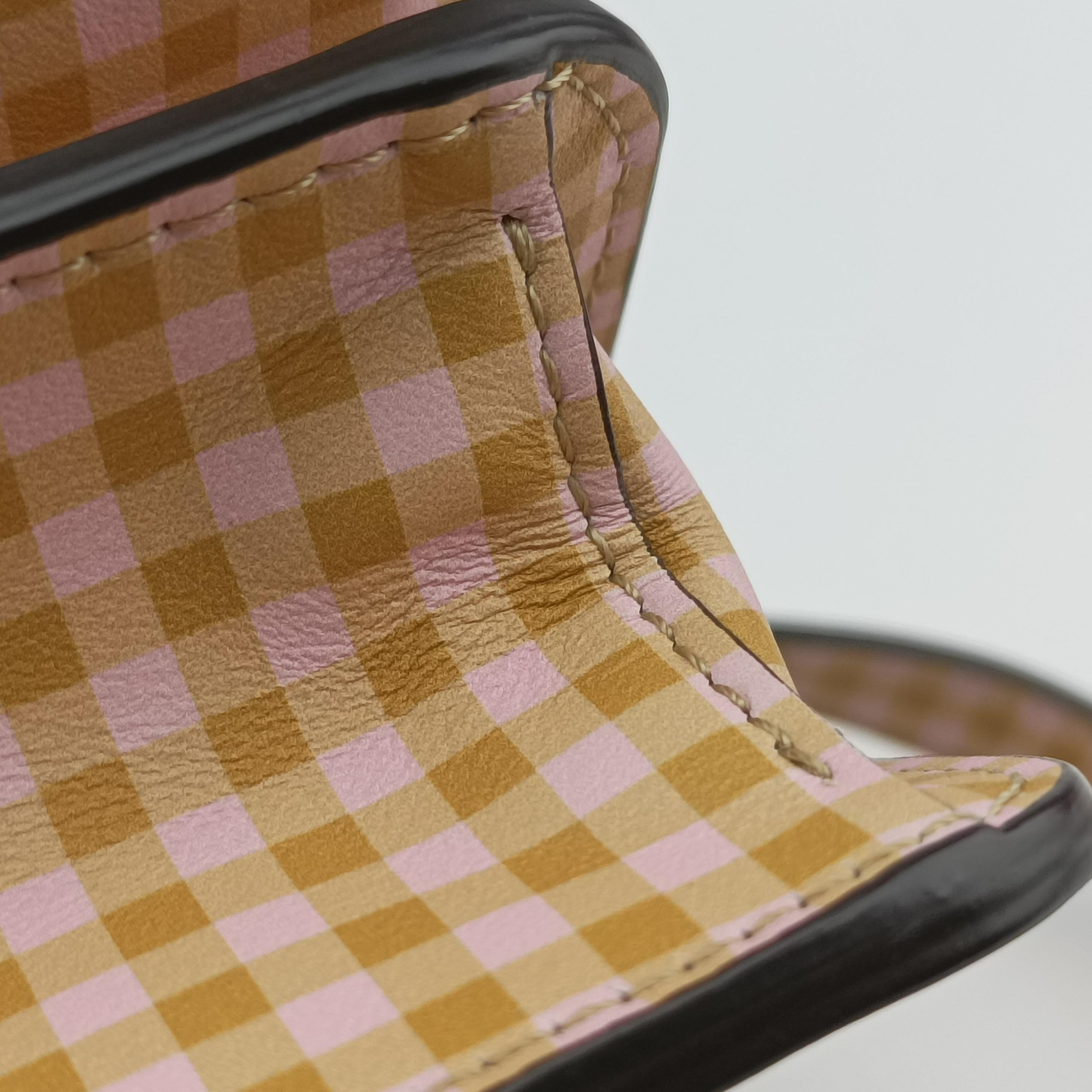 Vintage Fendi Fab yellow×White Leather 8BT325 shoulderbag | stylenewstar