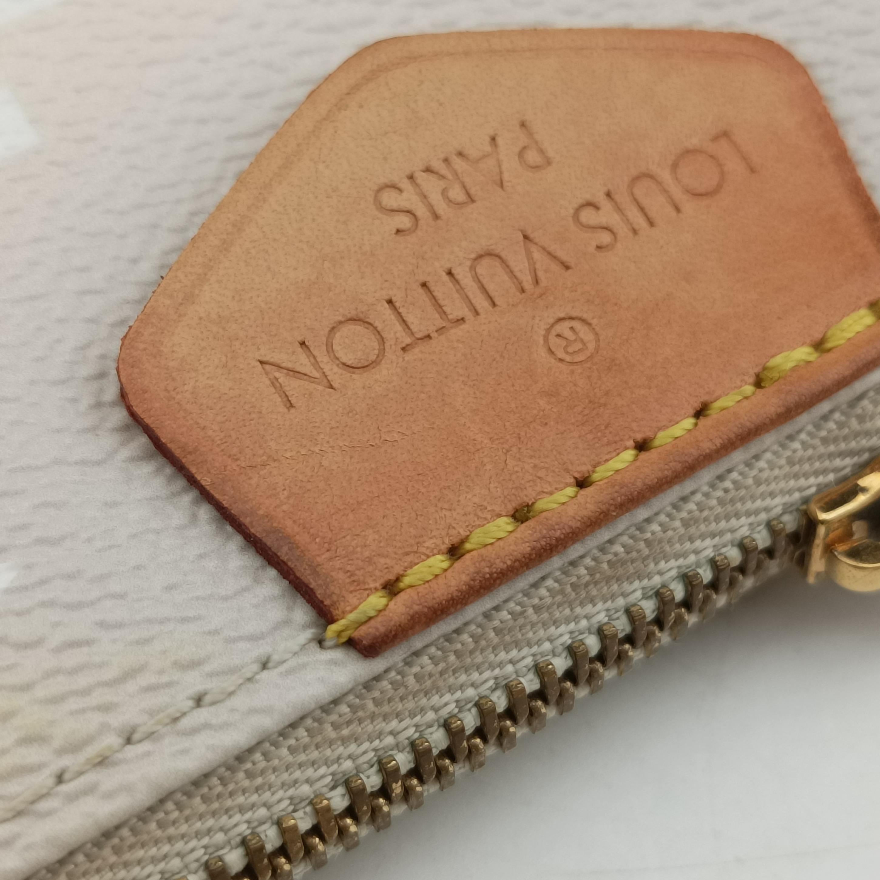 Pre-owned Louis Vuitton MULTI POCHETTE ACCESSOIRES Brume Monogram Giant M57634 shoulderbag | stylenewstar