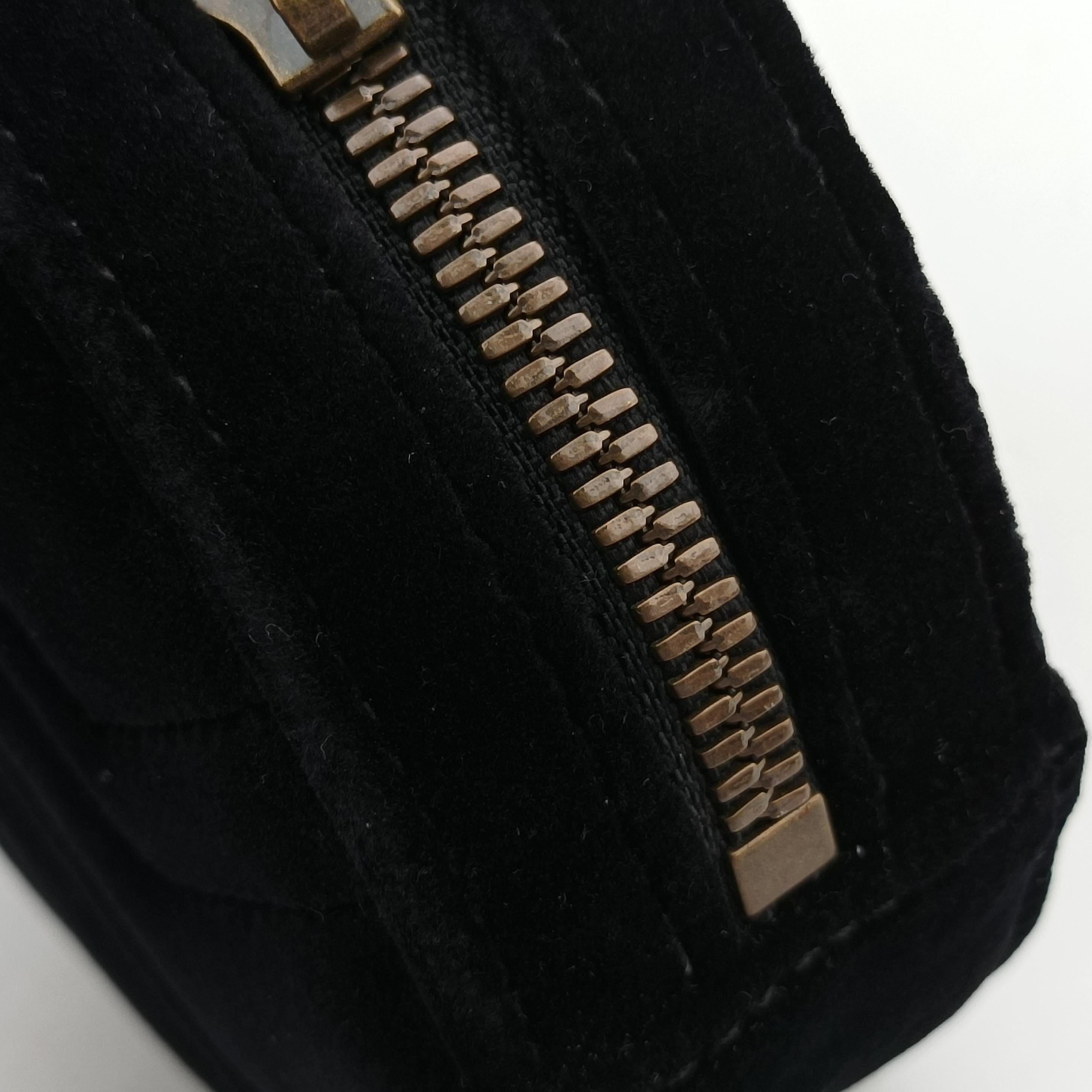Vintage Gucci GG Marmont Black velour 476434 bum bag/waist bag | stylenewstar