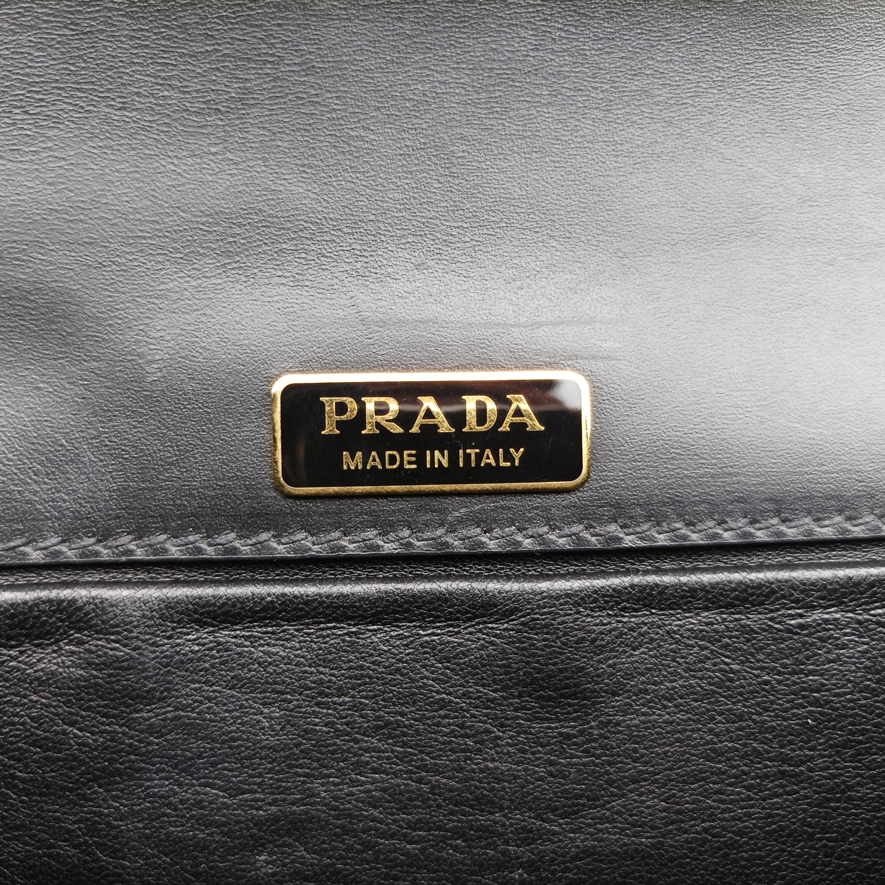 Pre-owned Prada Animalier Cahier Lions Head Black Leather 1BD089 shoulderbag | stylenewstar