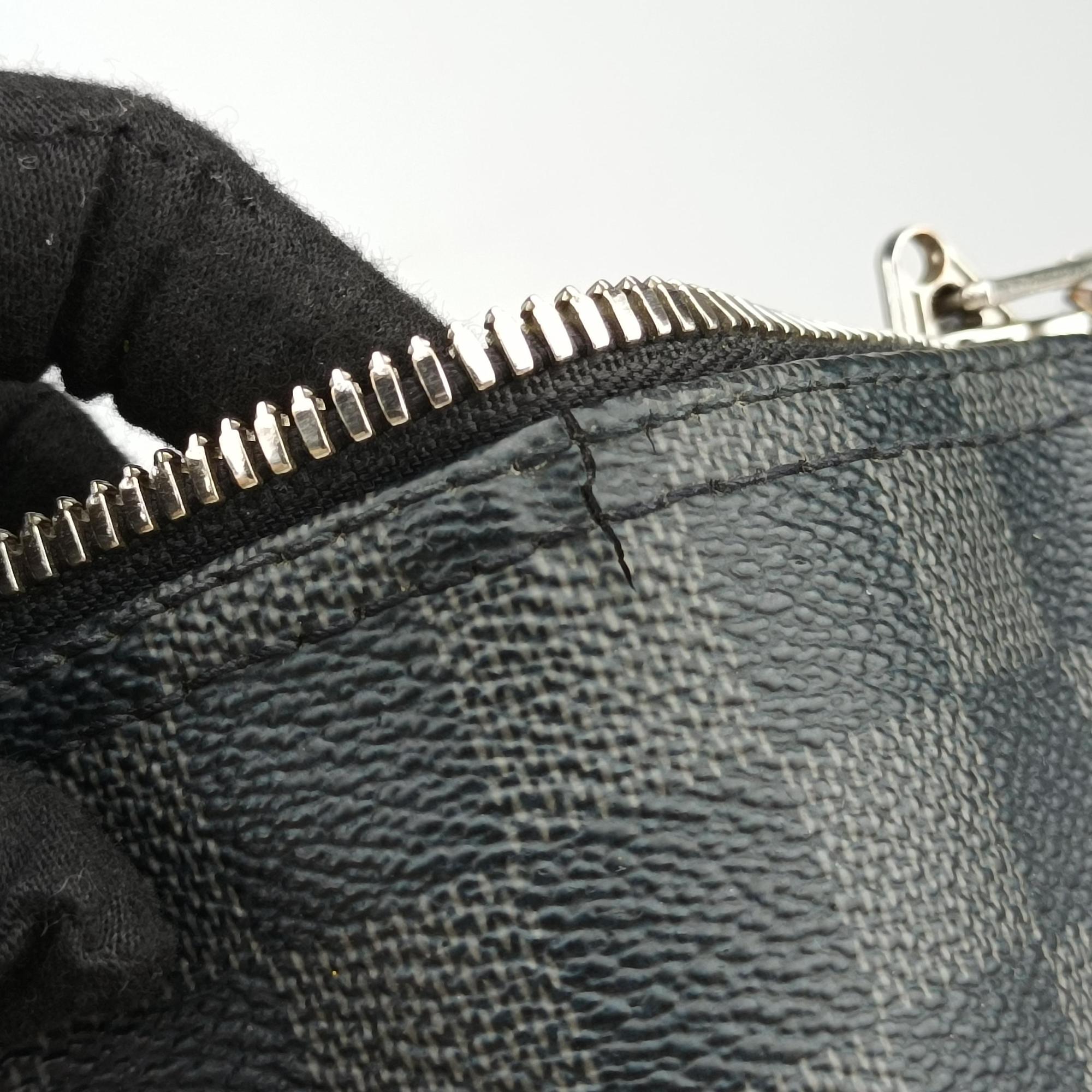 Pre-owned Louis Vuitton Keepall Bandouliere 45 Monogram Eclipse Monogram Eclipse Canvas M40569 shoulderbag | stylenewstar