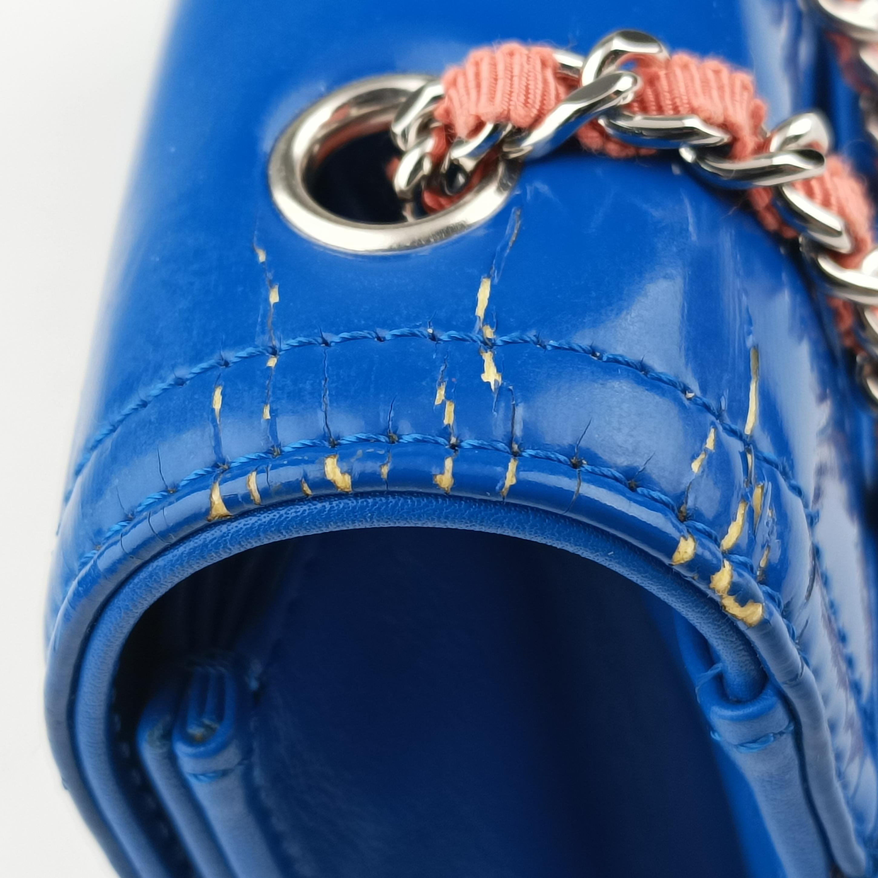 Pre-owned Chanel Lipstick Blue Enamel A66936 shoulderbag | stylenewstar