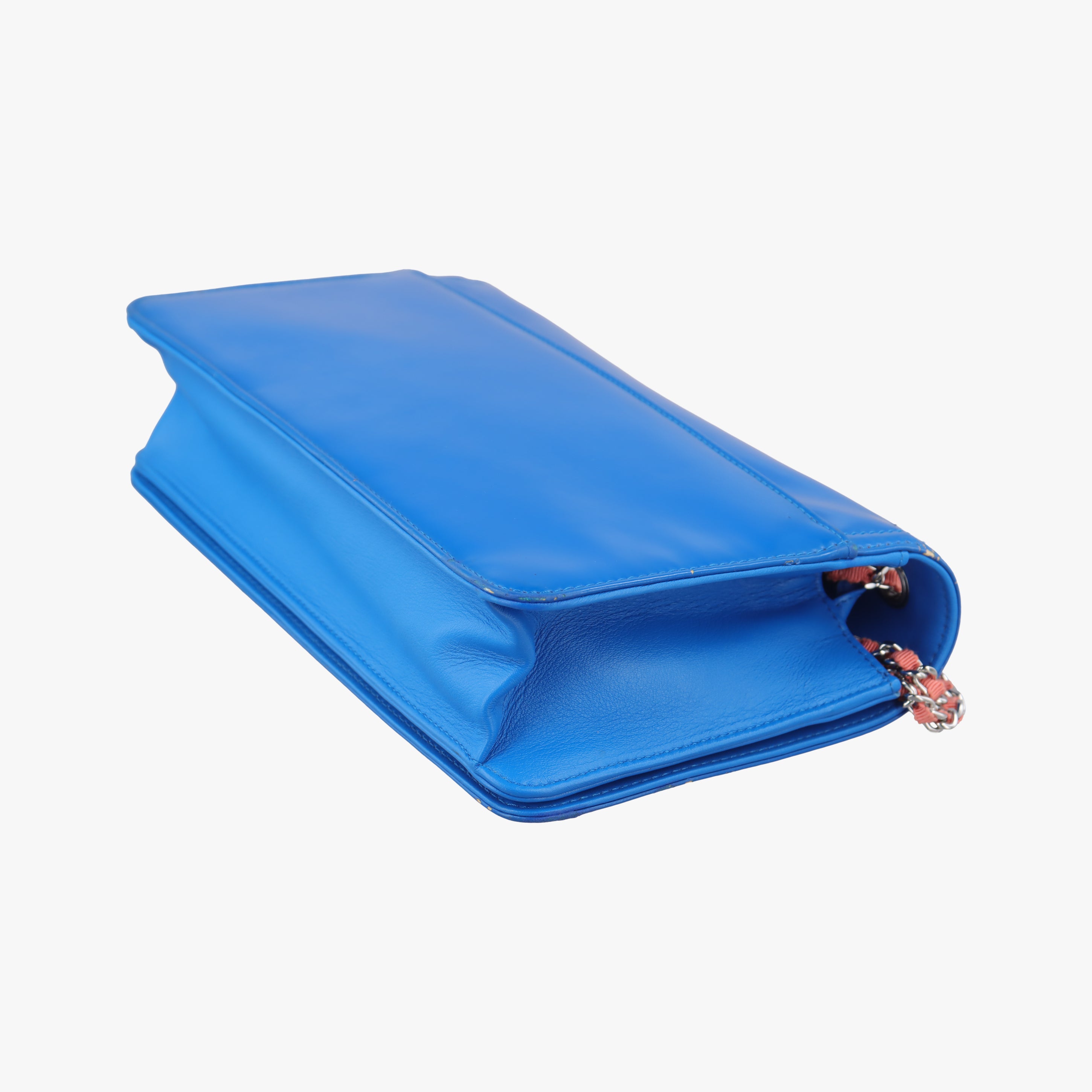 Pre-owned Chanel Lipstick Blue Enamel A66936 shoulderbag | stylenewstar