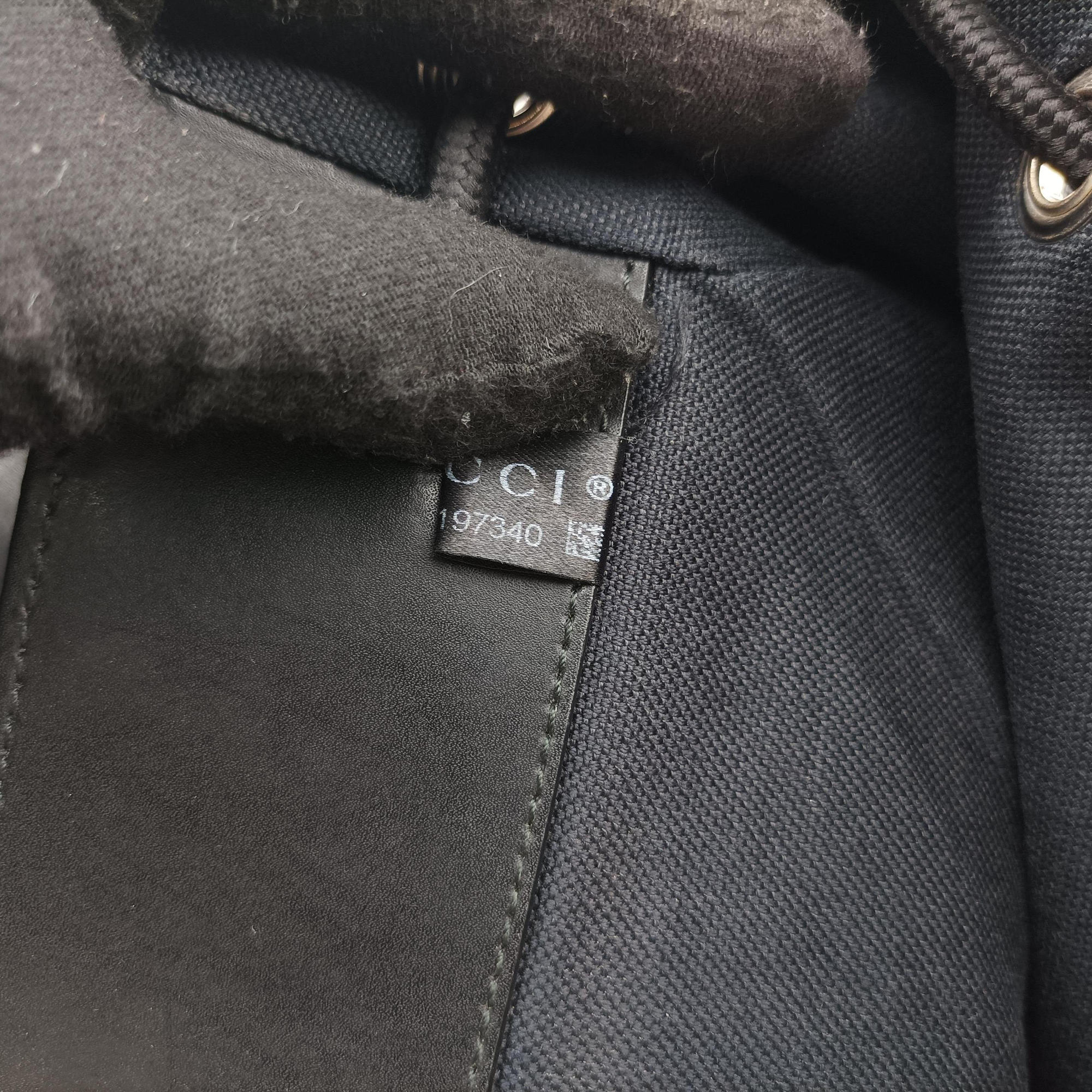 Pre-owned Gucci GG Supreme Black x Gray x Navy x Red PVC coated canvas×Leather 495563 backpack/rucksack | stylenewstar