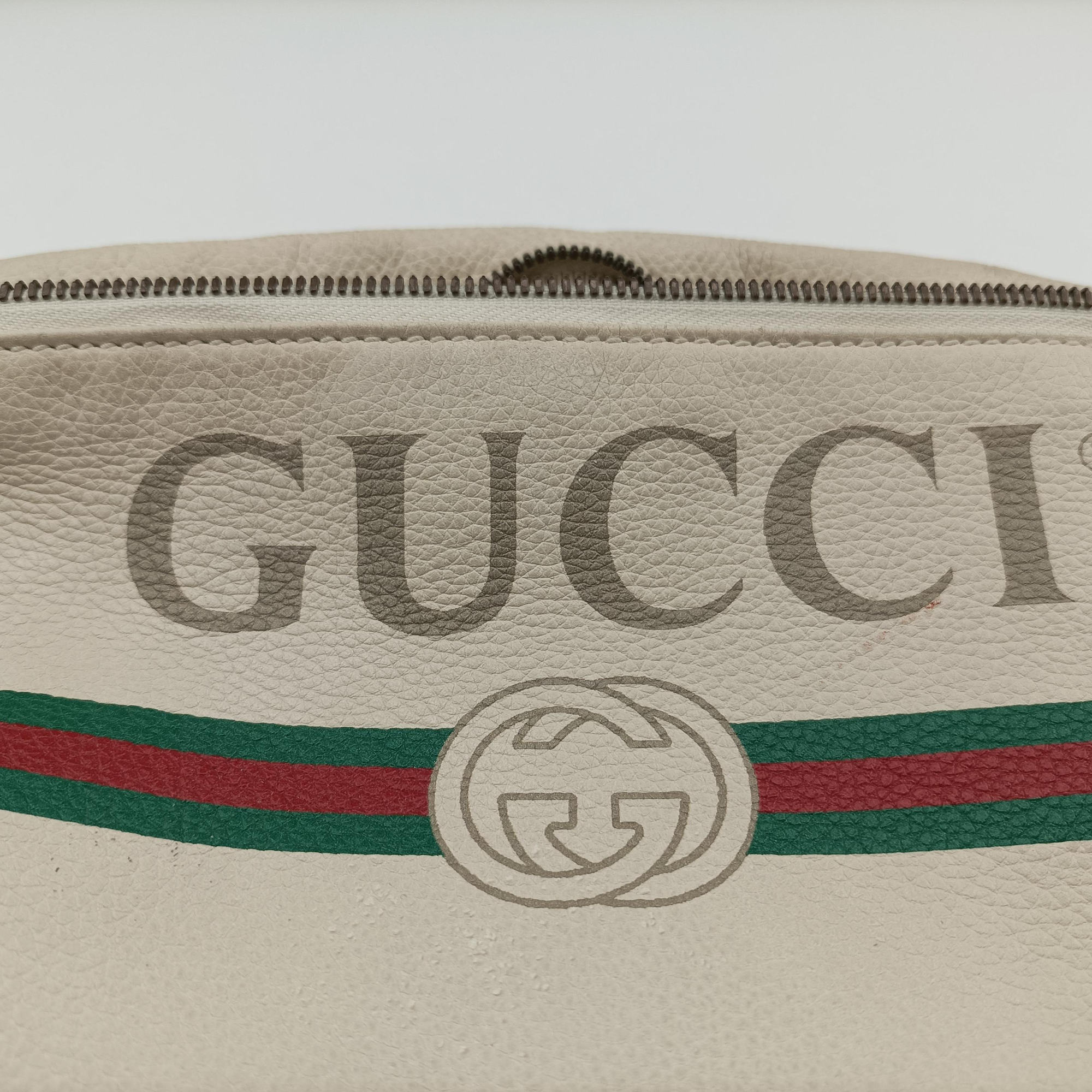 Pre-owned Gucci Gucci Print White Leather 530412 bum bag/waist bag | stylenewstar