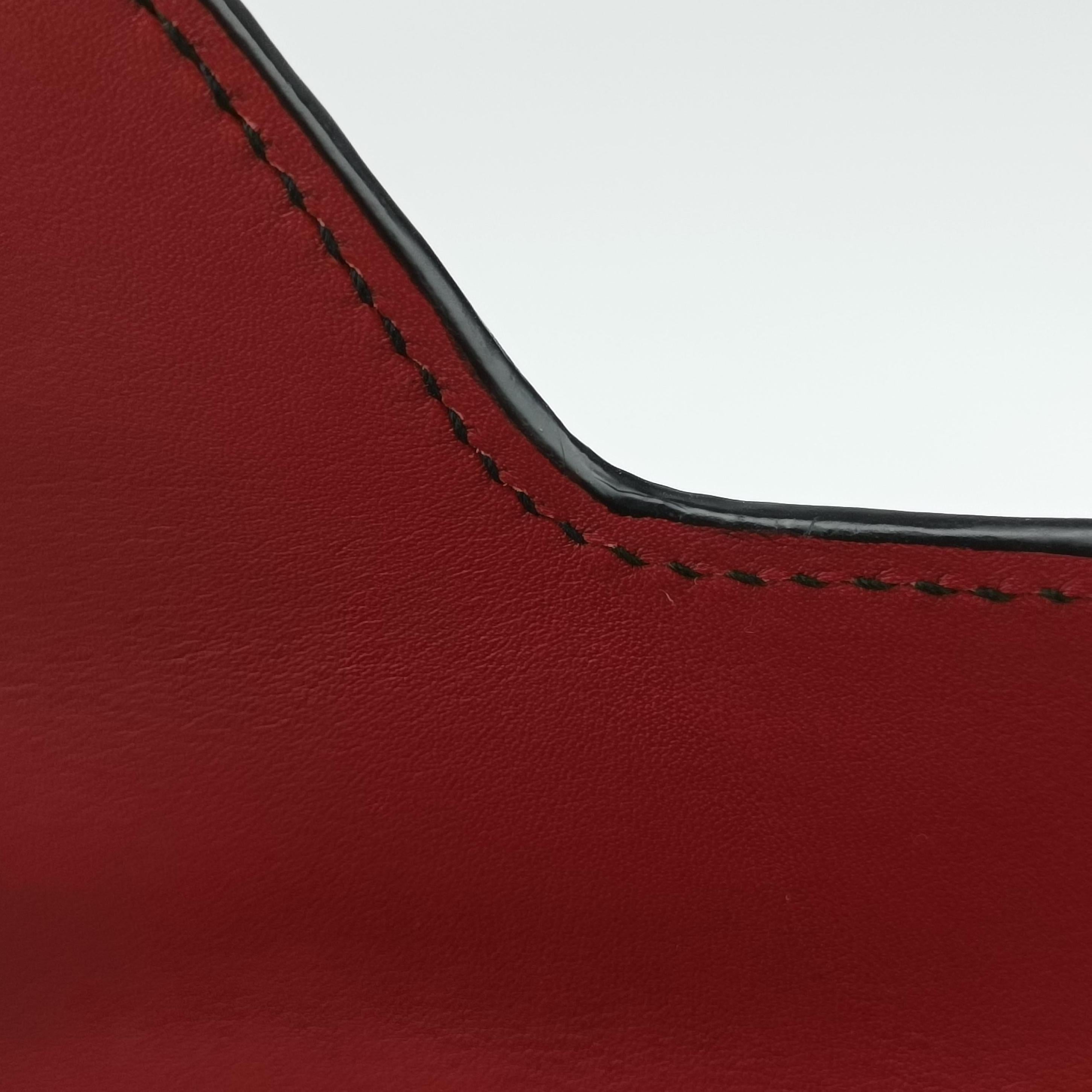 Secondhand Gucci Emily Red Leather 449636 shoulderbag | stylenewstar