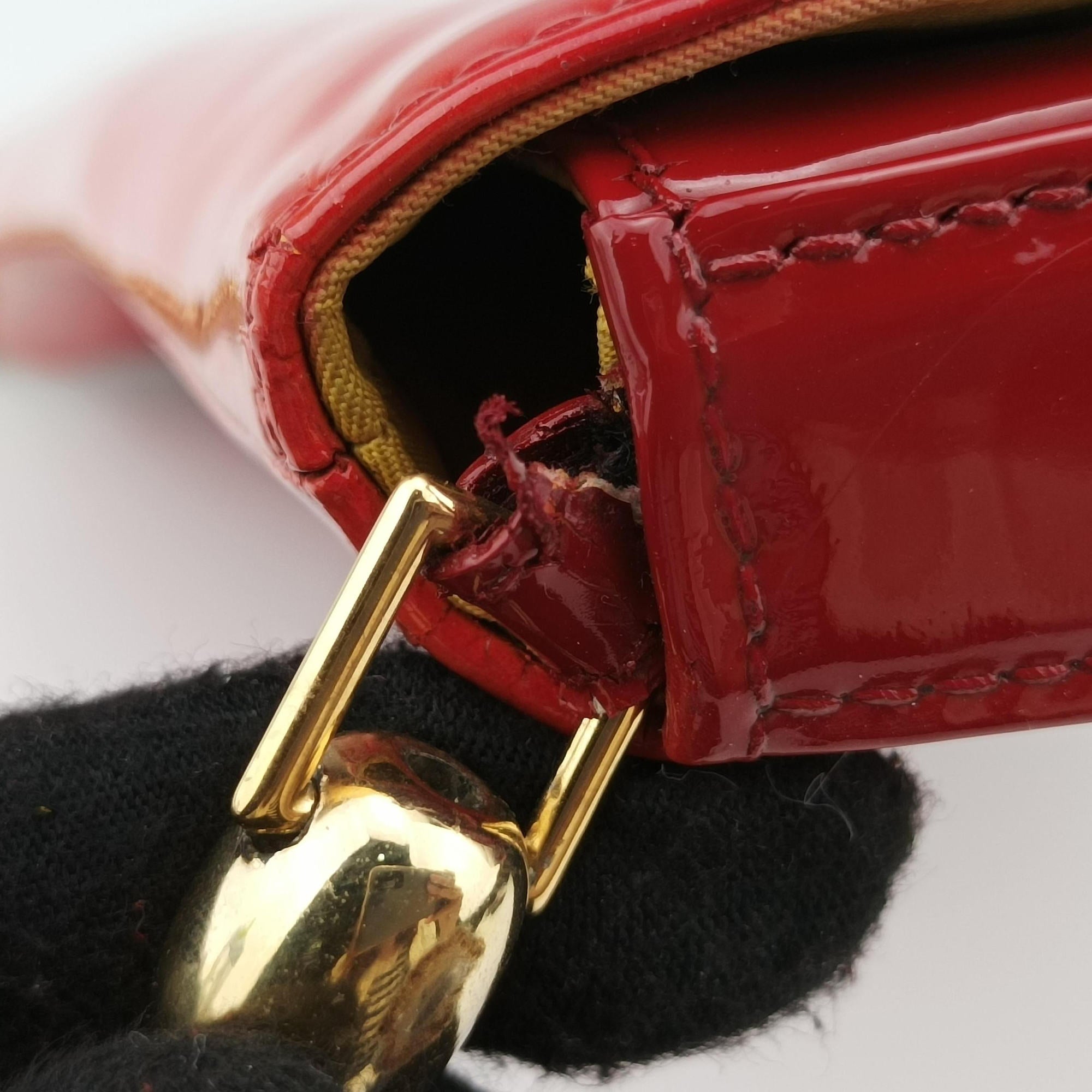 Pre-owned Christian Dior Maris Pearl Red patent  handbag | stylenewstar