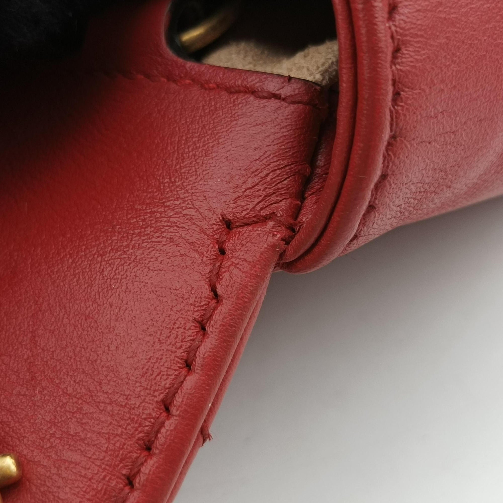 Pre-owned Gucci GG Marmont Red Leather 476433 shoulderbag | stylenewstar