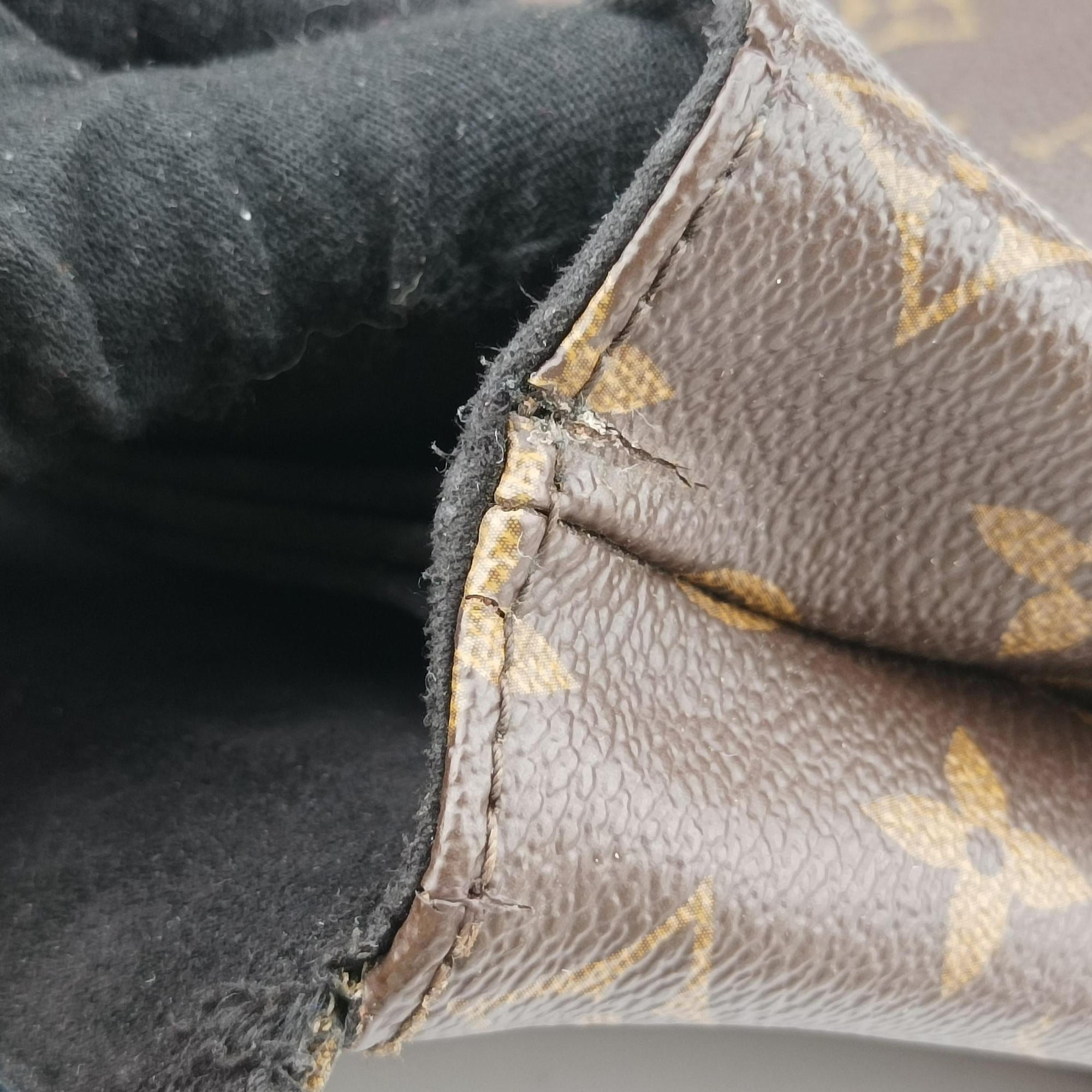 Vintage Louis Vuitton Saint Michel Freesia Brown×Noir Monogram Canvas×epi M44030 shoulderbag | stylenewstar