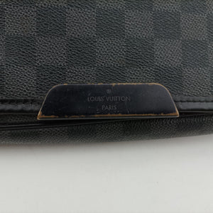Pre-owned Louis Vuitton DANIEL MM Noir Damier GRAPHITE N58029 shoulderbag | stylenewstar