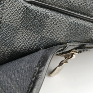 Pre-owned Louis Vuitton DANIEL MM Noir Damier GRAPHITE N58029 shoulderbag | stylenewstar