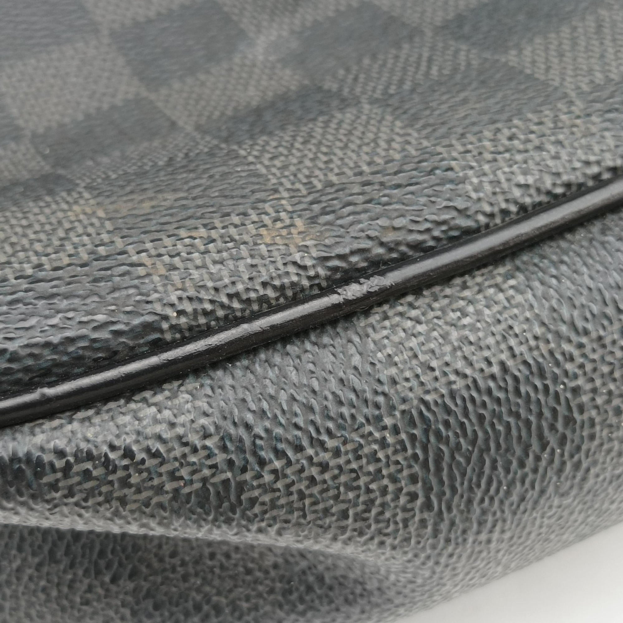 Pre-owned Louis Vuitton DANIEL MM Noir Damier GRAPHITE N58029 shoulderbag | stylenewstar