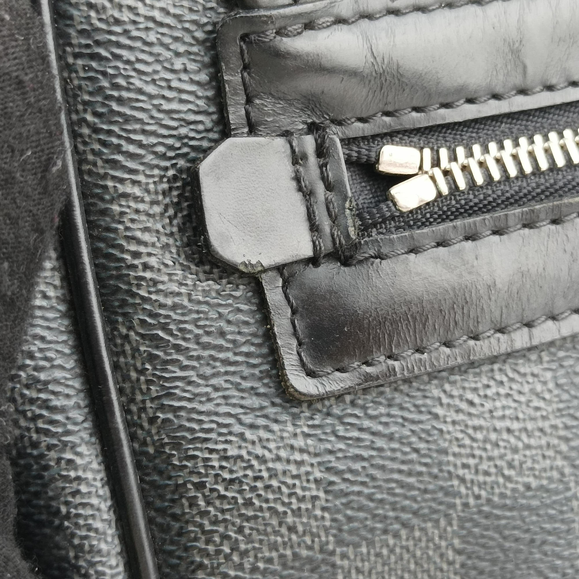 Pre-owned Louis Vuitton DANIEL MM Noir Damier GRAPHITE N58029 shoulderbag | stylenewstar
