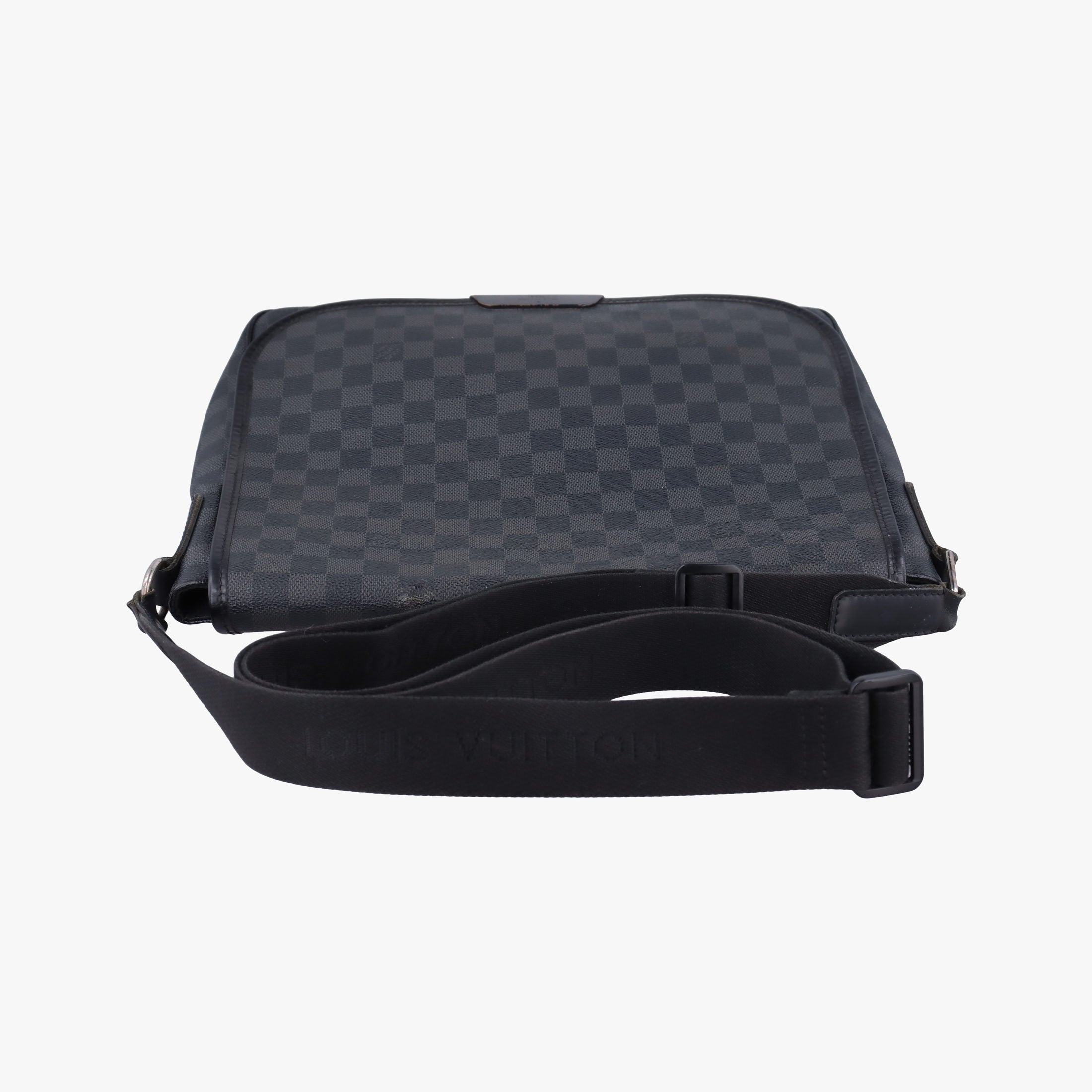 Pre-owned Louis Vuitton DANIEL MM Noir Damier GRAPHITE N58029 shoulderbag | stylenewstar