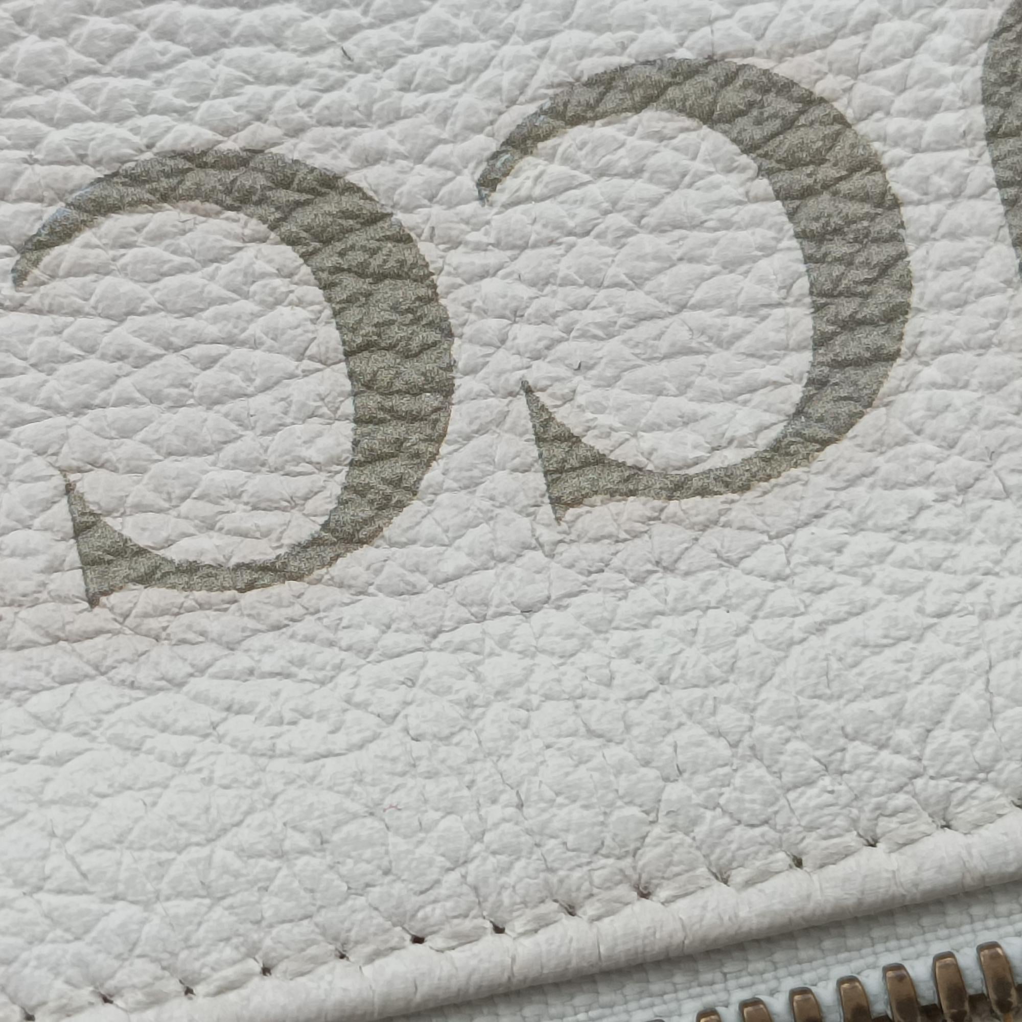 Pre-owned Gucci Gucci print White Leather 527792 bum bag/waist bag | stylenewstar