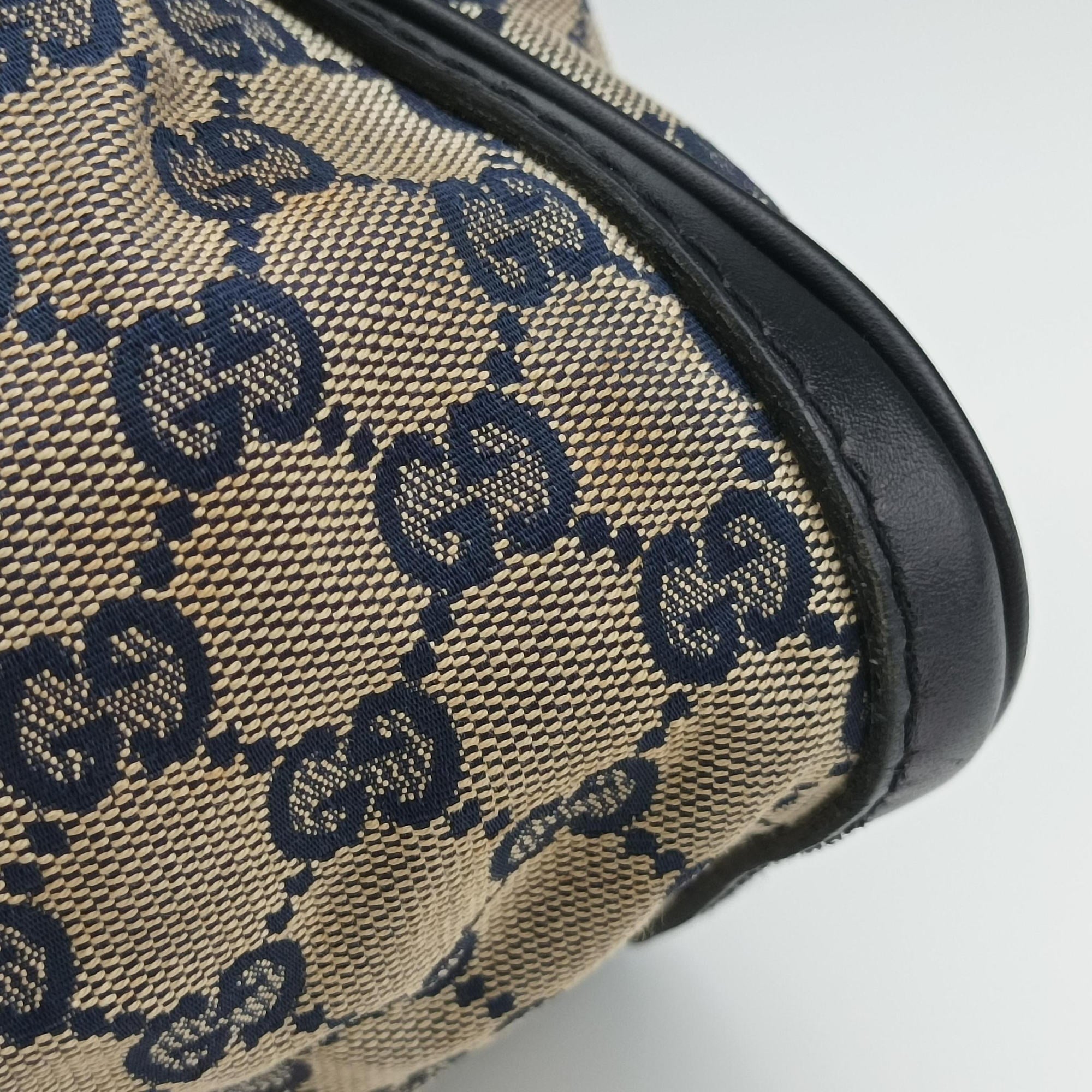 Pre-owned Gucci Sherry Line navy×red×beige Canvas×Leather 247205 handbag | stylenewstar