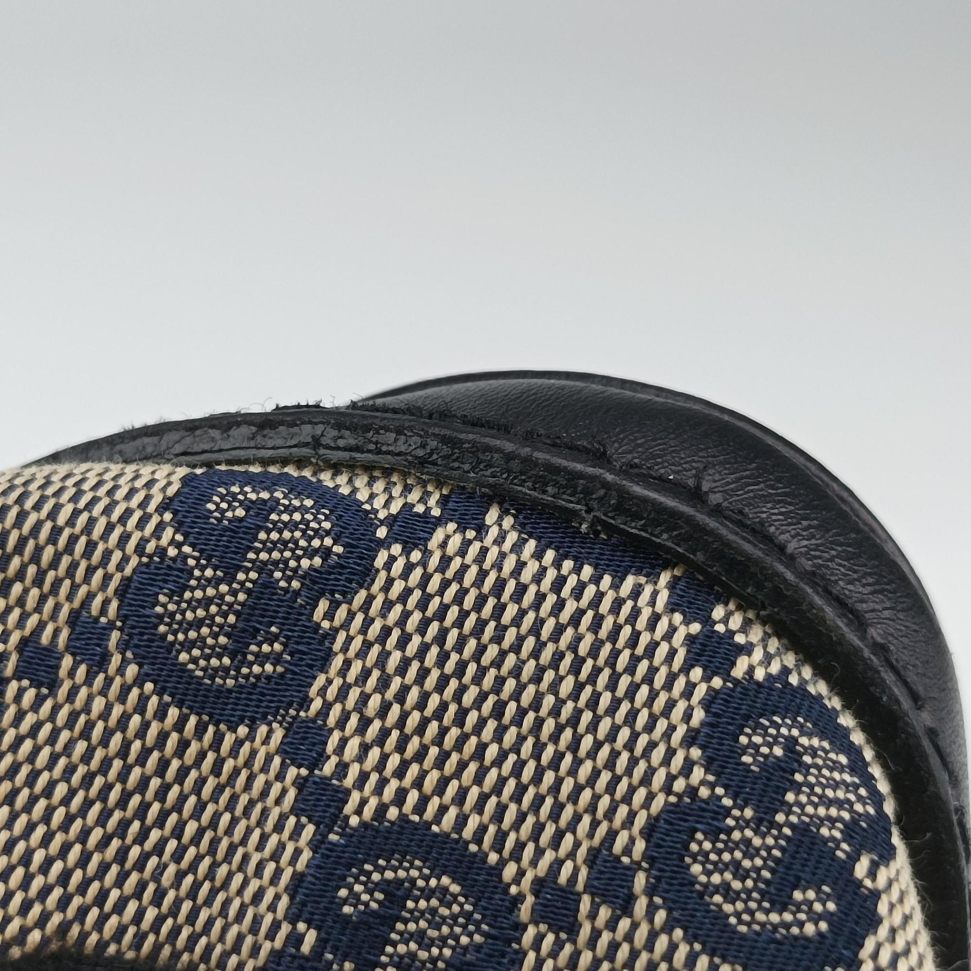 Pre-owned Gucci Sherry Line navy×red×beige Canvas×Leather 247205 handbag | stylenewstar