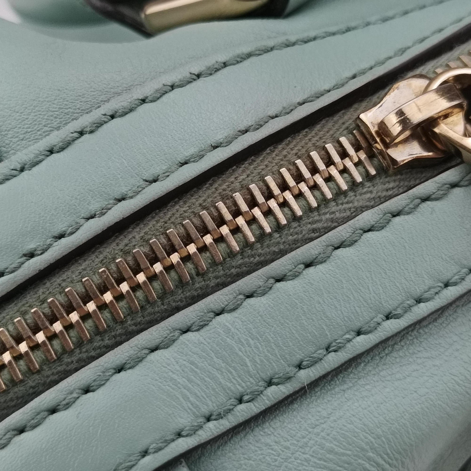 Pre-owned Gucci Sherry Line Green Leather 269876 shoulderbag | stylenewstar