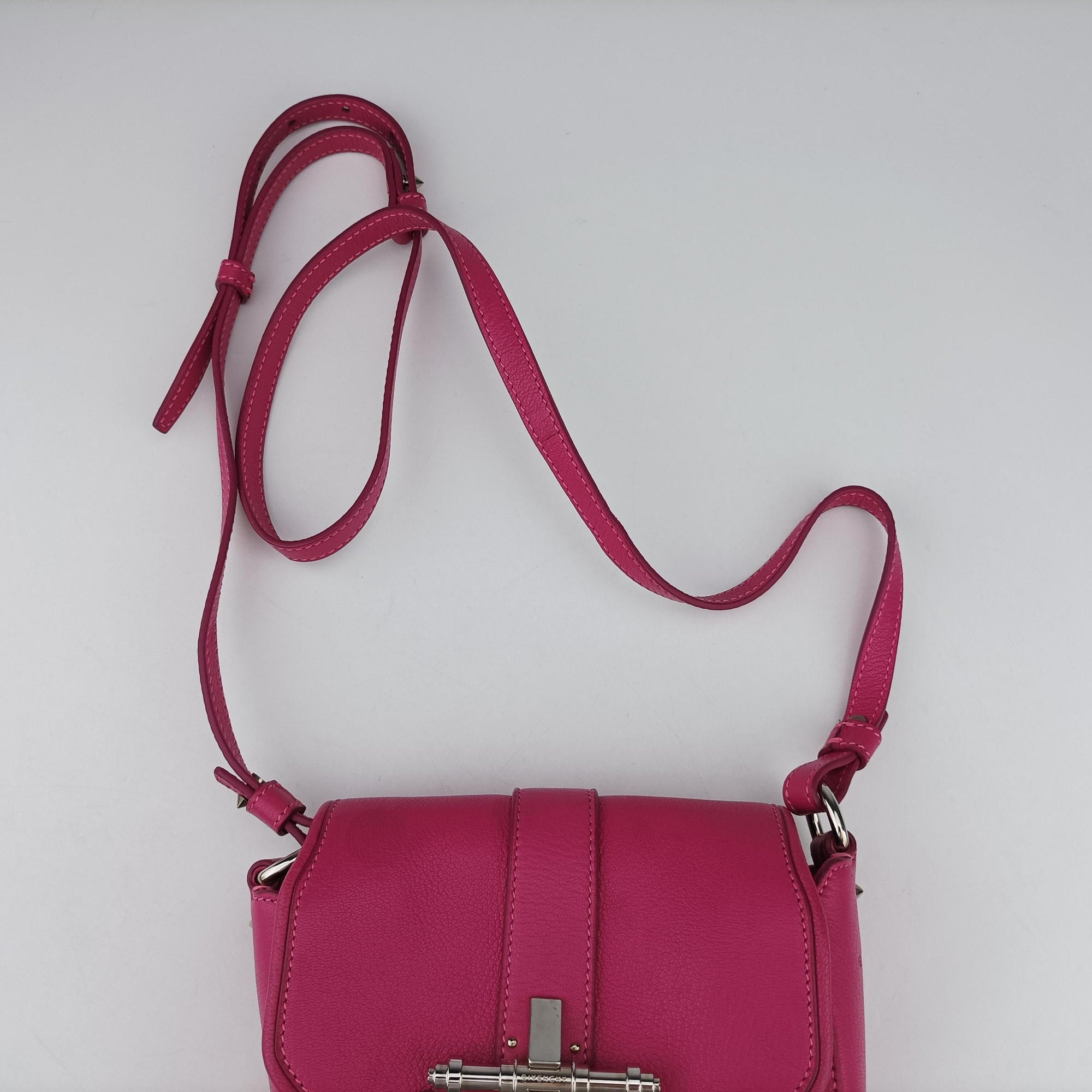 Pre-owned Givenchy Obsedia Pink Leather  shoulderbag | stylenewstar