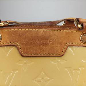 Pre-owned Louis Vuitton Brea MM Dunne Vernis M90180 shoulderbag | stylenewstar