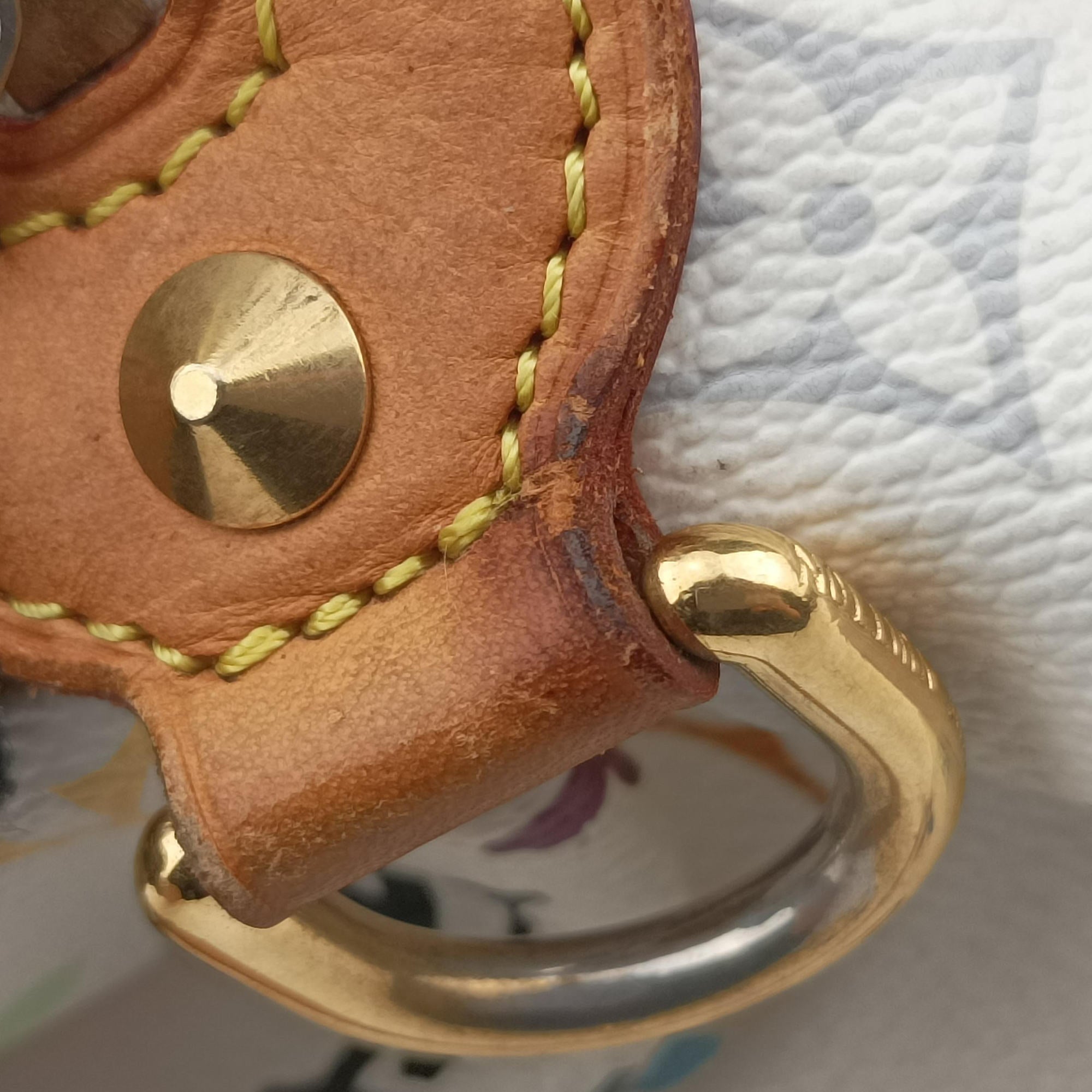 Vintage Louis Vuitton COURTNEY MM white Monogram Multicolor M45641 shoulderbag | stylenewstar