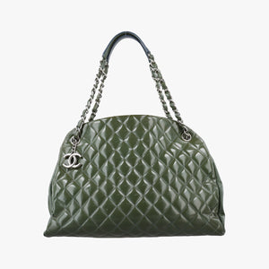 Secondhand Chanel Mademoiselle Bowling Green Patent A50558 shoulderbag | stylenewstar